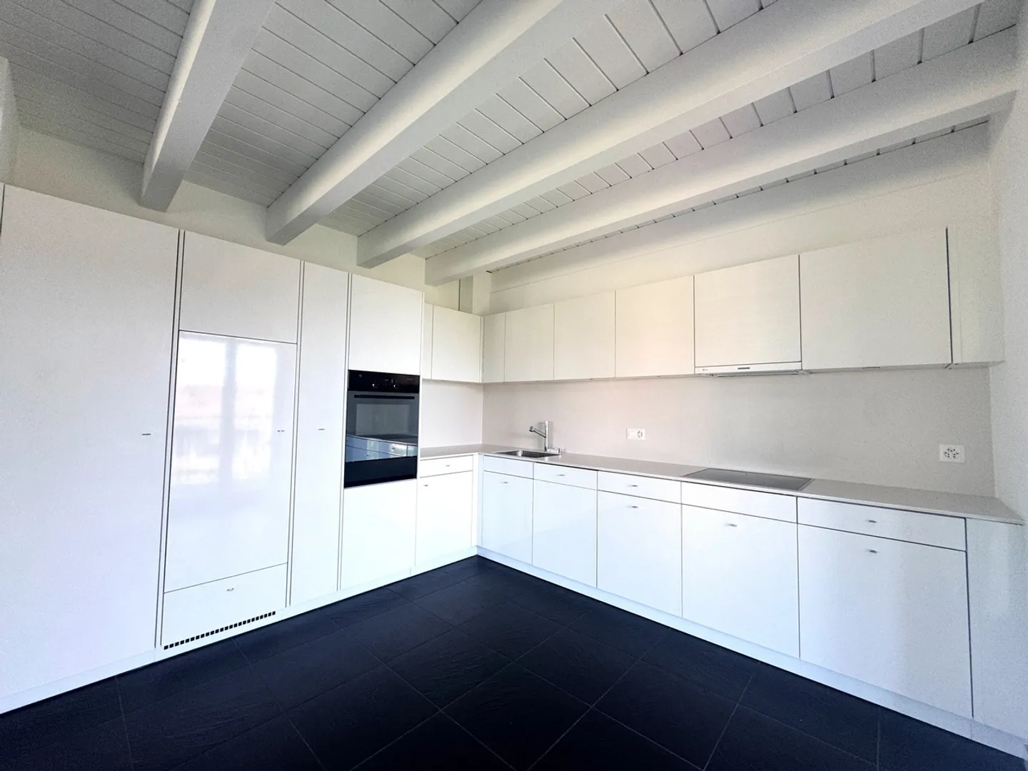 Spacieux appartement de 5.5 pièces en duplex - Photo 3 sur 10