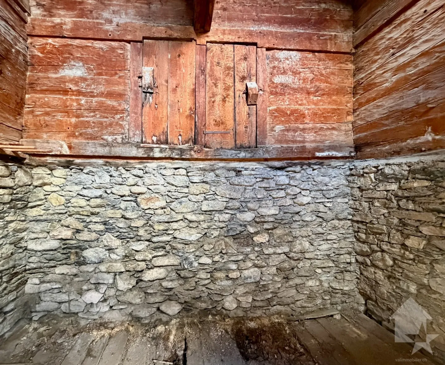 Parte di un'antica casa di villaggio e shed da trasformare - Foto 29 di 29