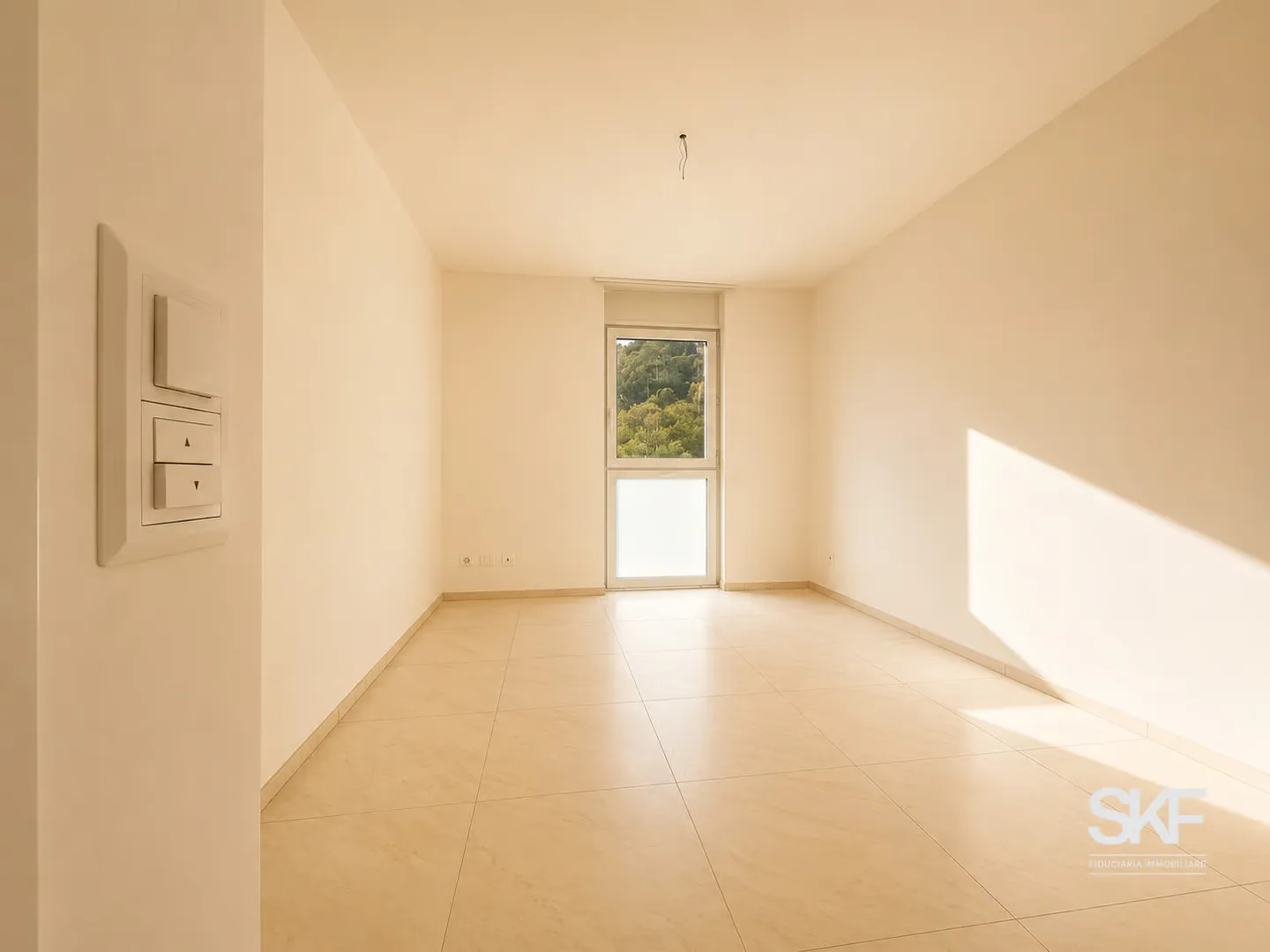 RIVERA - AFFITTASI 4.5 LOCALI CON TERRAZZA VETRATA - Photo 13 of 13