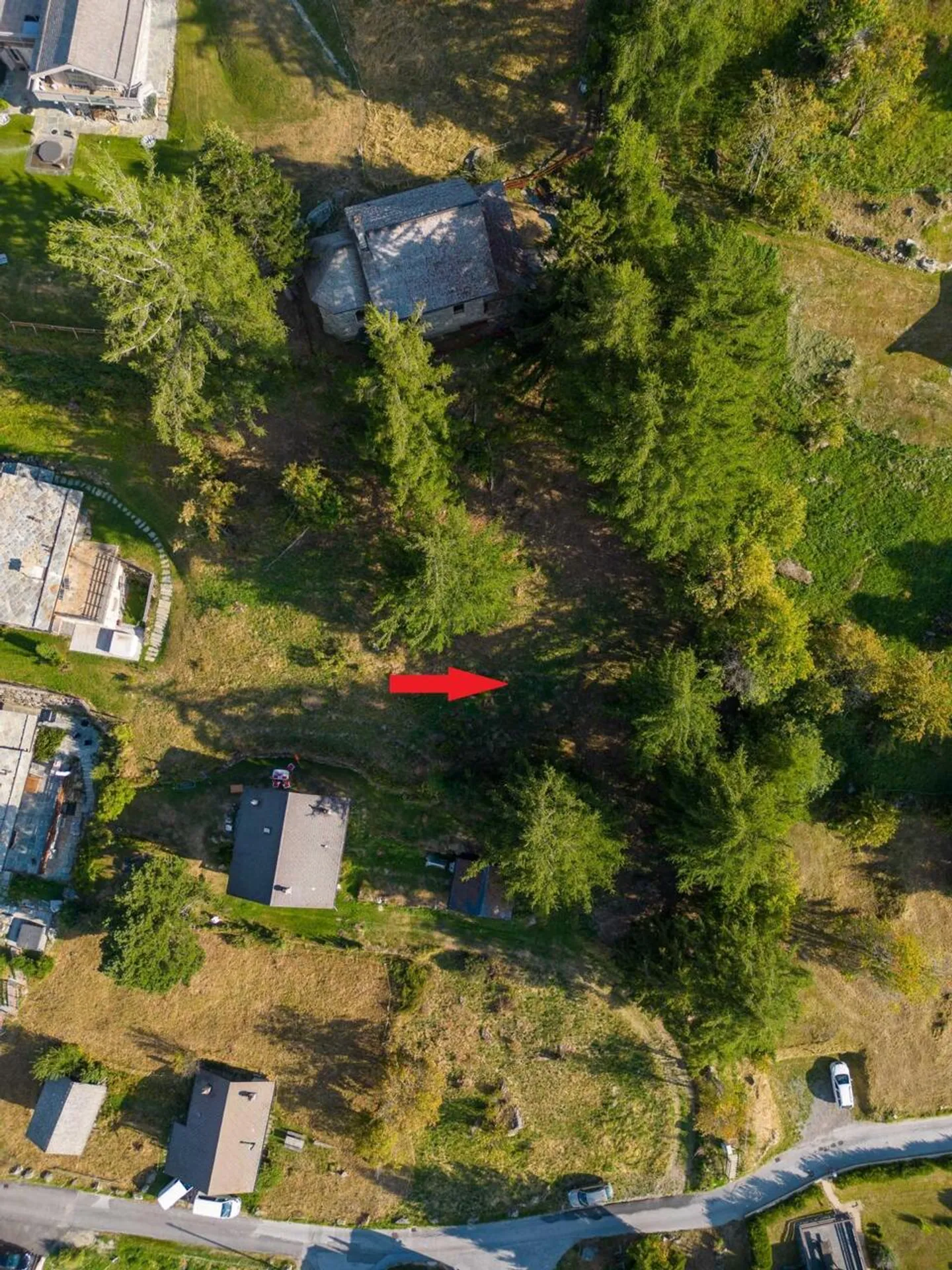 Wunderschönes Grundstück mit atemberaubendem Blick, Möglichkeit zum Bau eines Hauptwohnsitzes - Foto 2 von 3