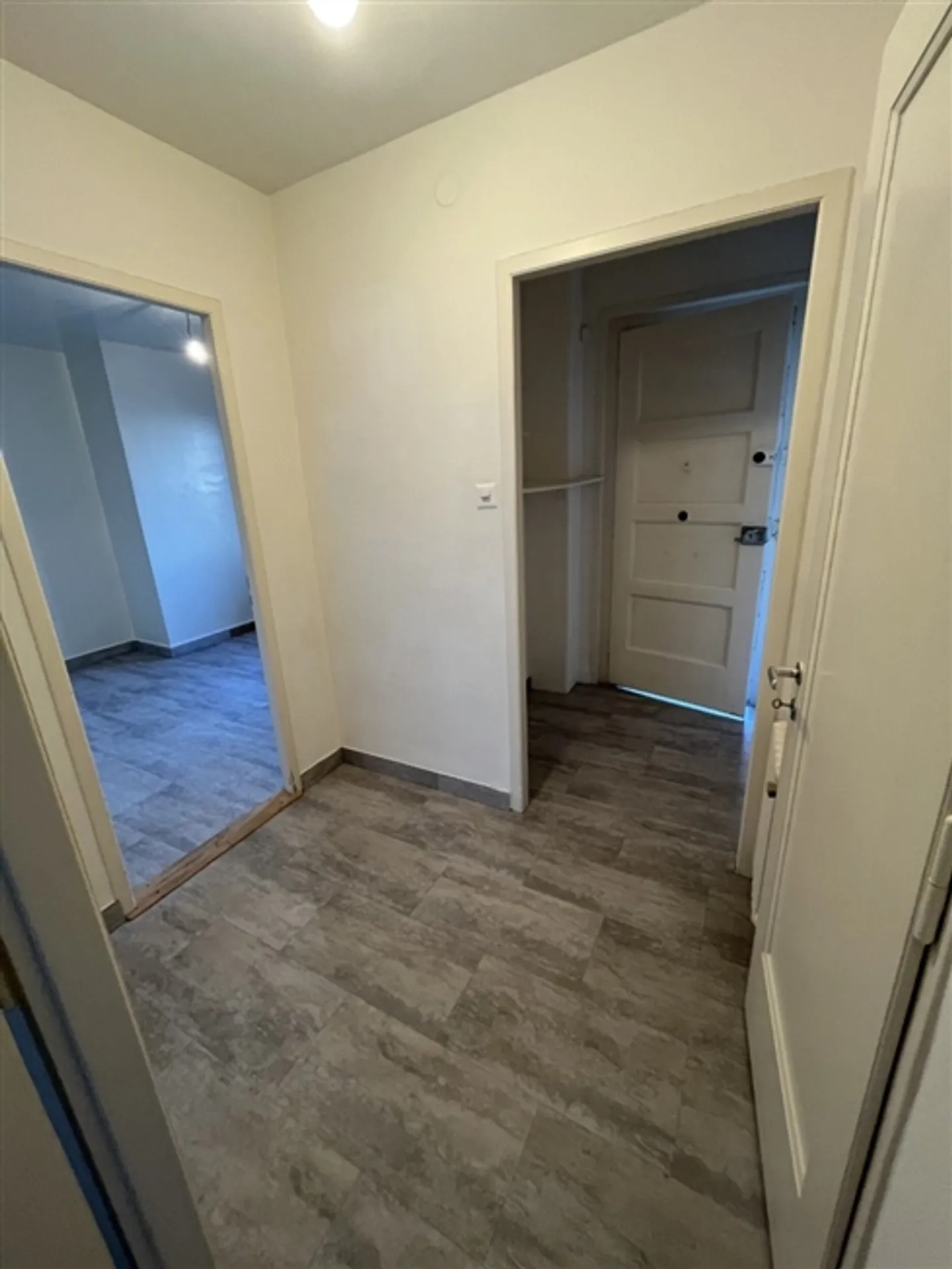 Appartement 3 pièces près de Vieux-Carouge - Visite de groupe le mercredi 21 janvier 2026 à 8h45 sans inscription - Photo 2 sur 6