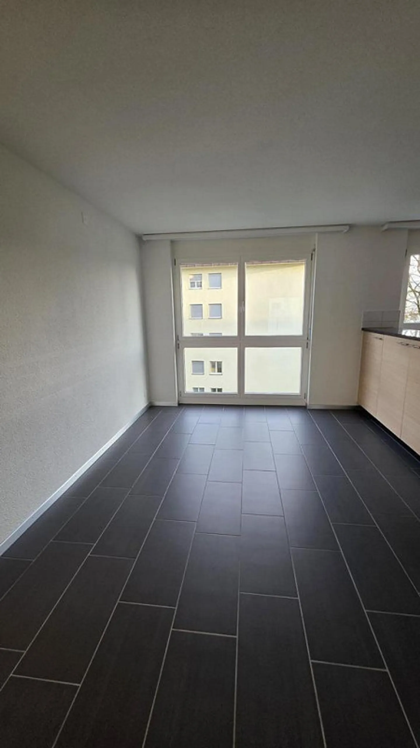Ampio appartamento di 5,5 stanze con area salotto privata - Foto 5 di 12