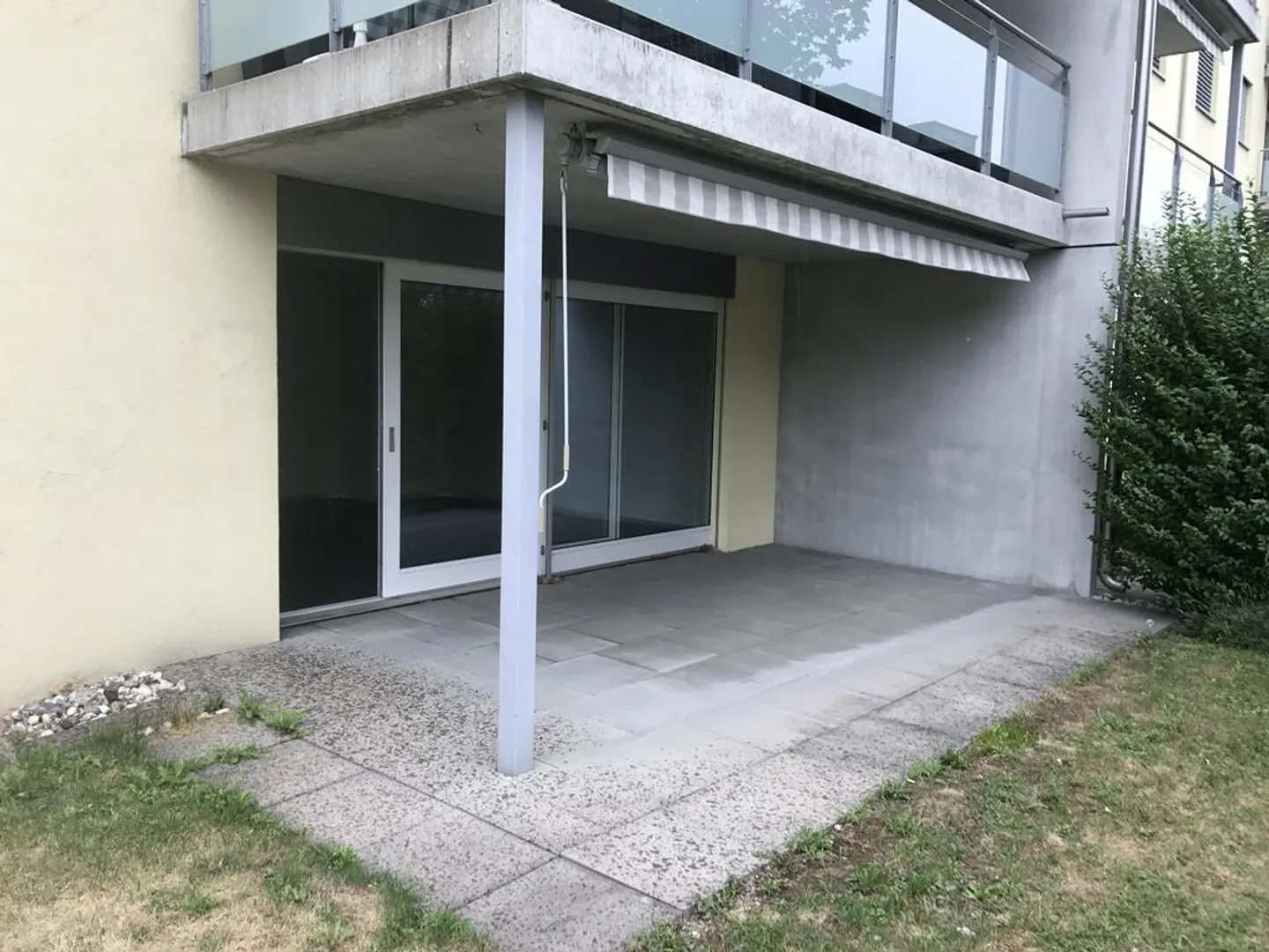 Ampio appartamento di 5,5 stanze con area salotto privata - Foto 10 di 12