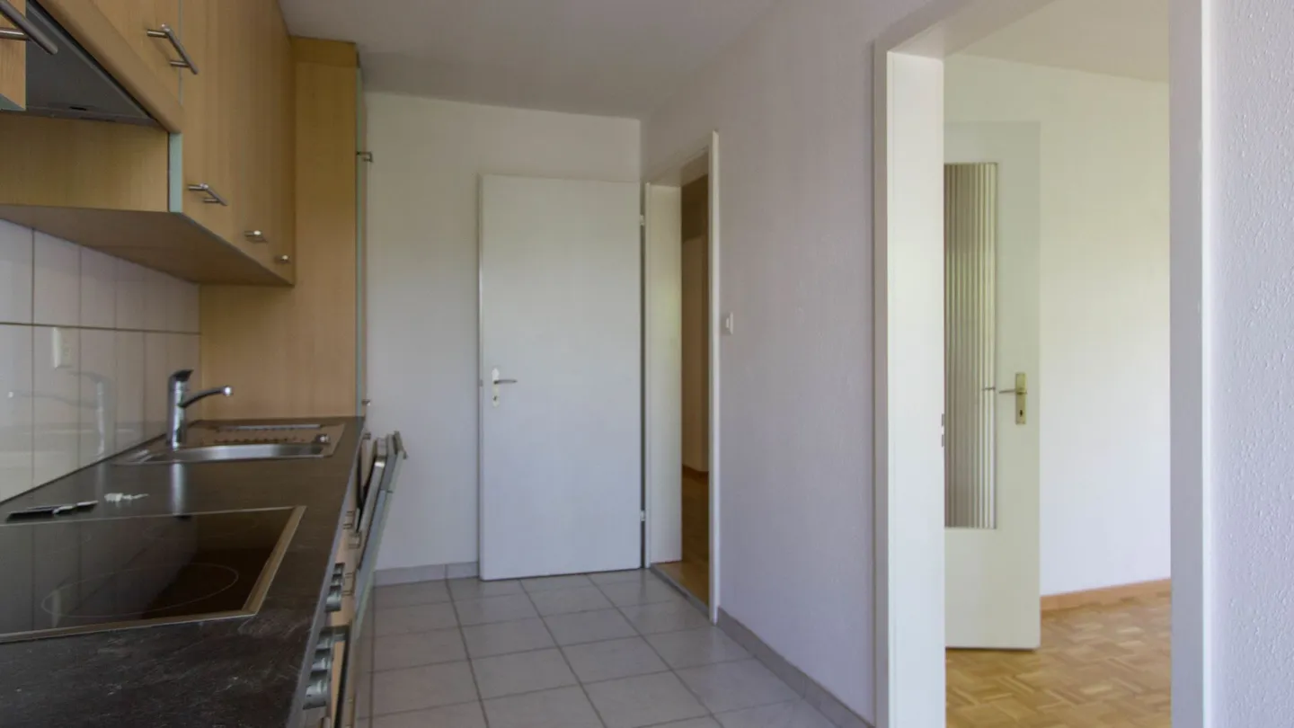 Schöne Wohnung mit Baklon - Foto 3 von 6