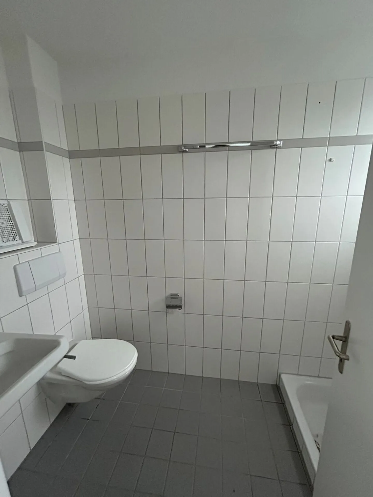 Vivere a Wollishofen: appartamento di 5,5 locali appena ristrutturato - Foto 7 di 13