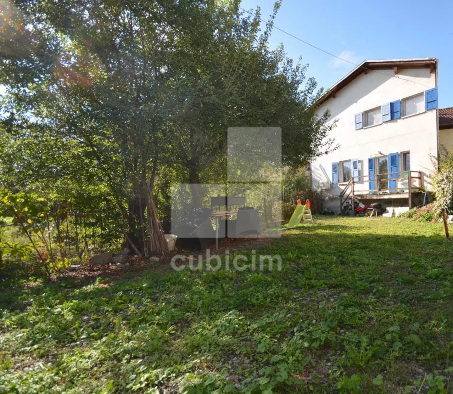 Casa con 2 appartamenti di 4,5 stanze e 1 vecchio edificio da trasformare - Foto 11 di 12