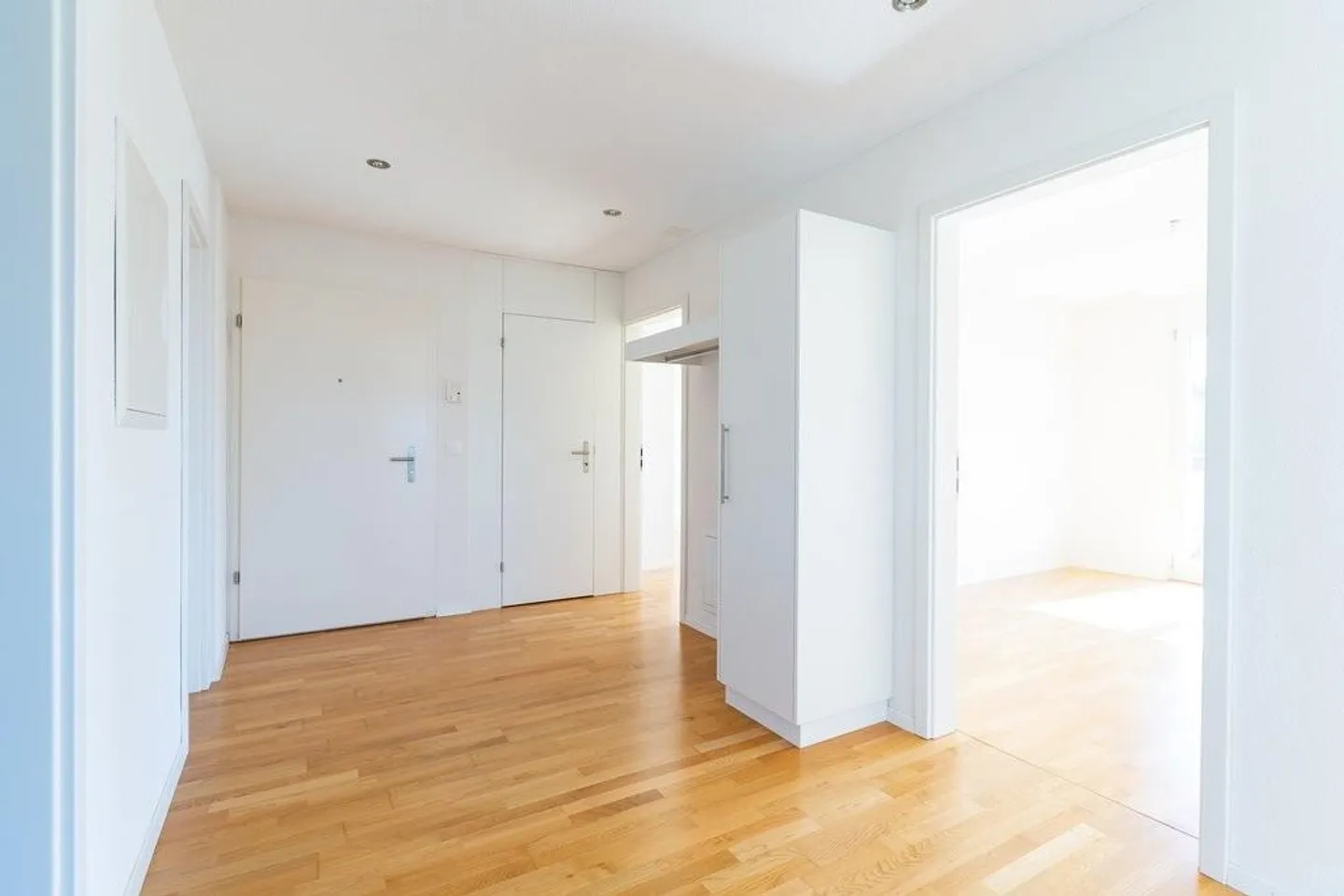 Beautiful, modern 4.5-room penthouse apartment in Herzogenbuchsee - Photo 5 of 12