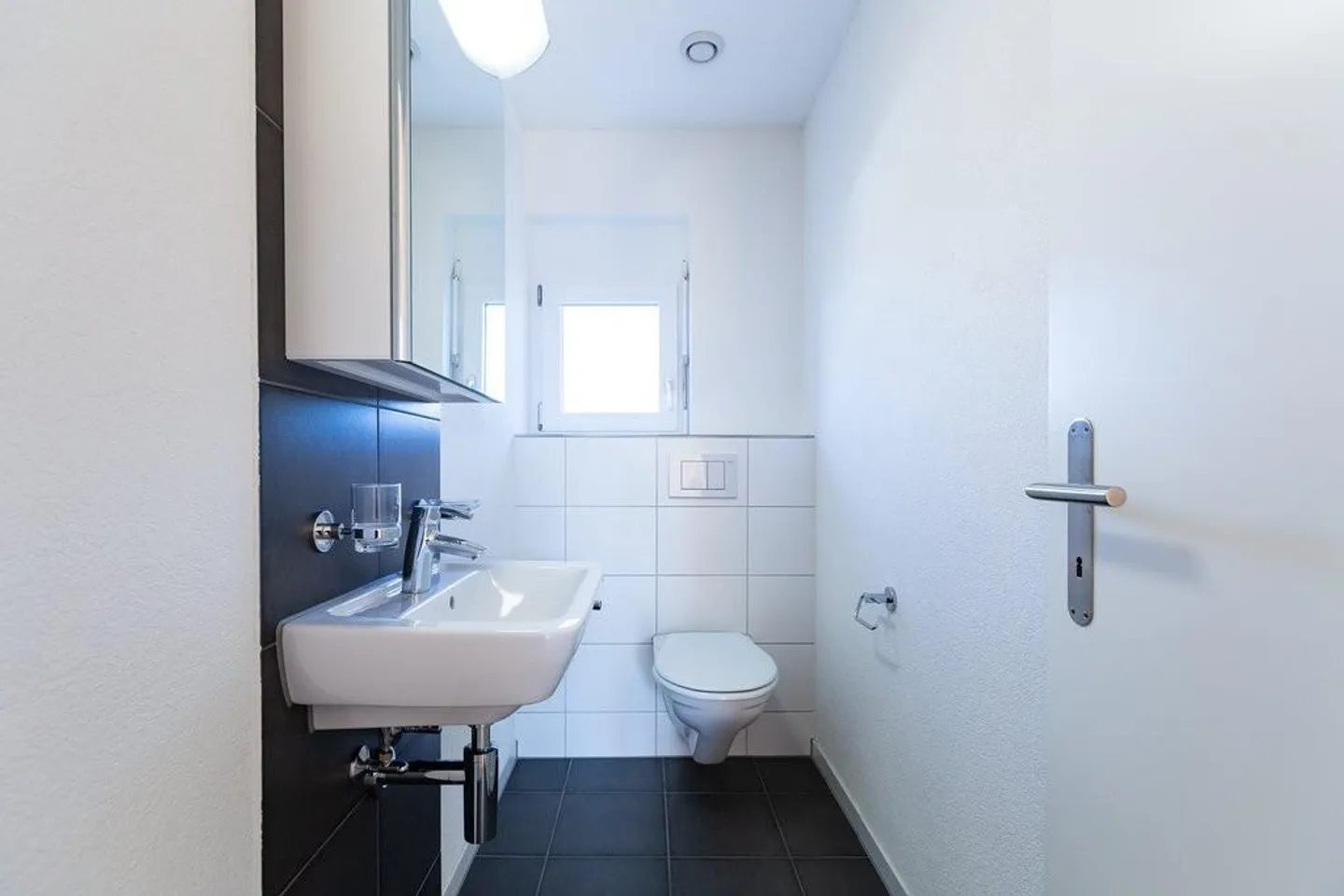 Beautiful, modern 4.5-room penthouse apartment in Herzogenbuchsee - Photo 10 of 12