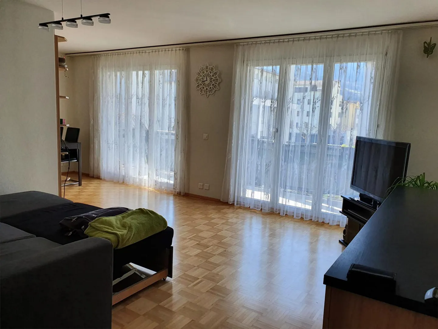 Appartement 3,5 pièces au centre de Brunnen incluant une place de parking souterrain - Photo 1 sur 8