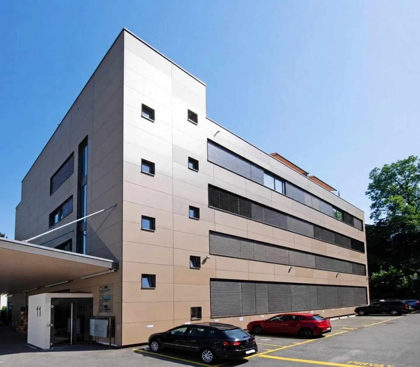 Appartamento duplex di 4,5 locali a Dietikon - Foto 1 di 11