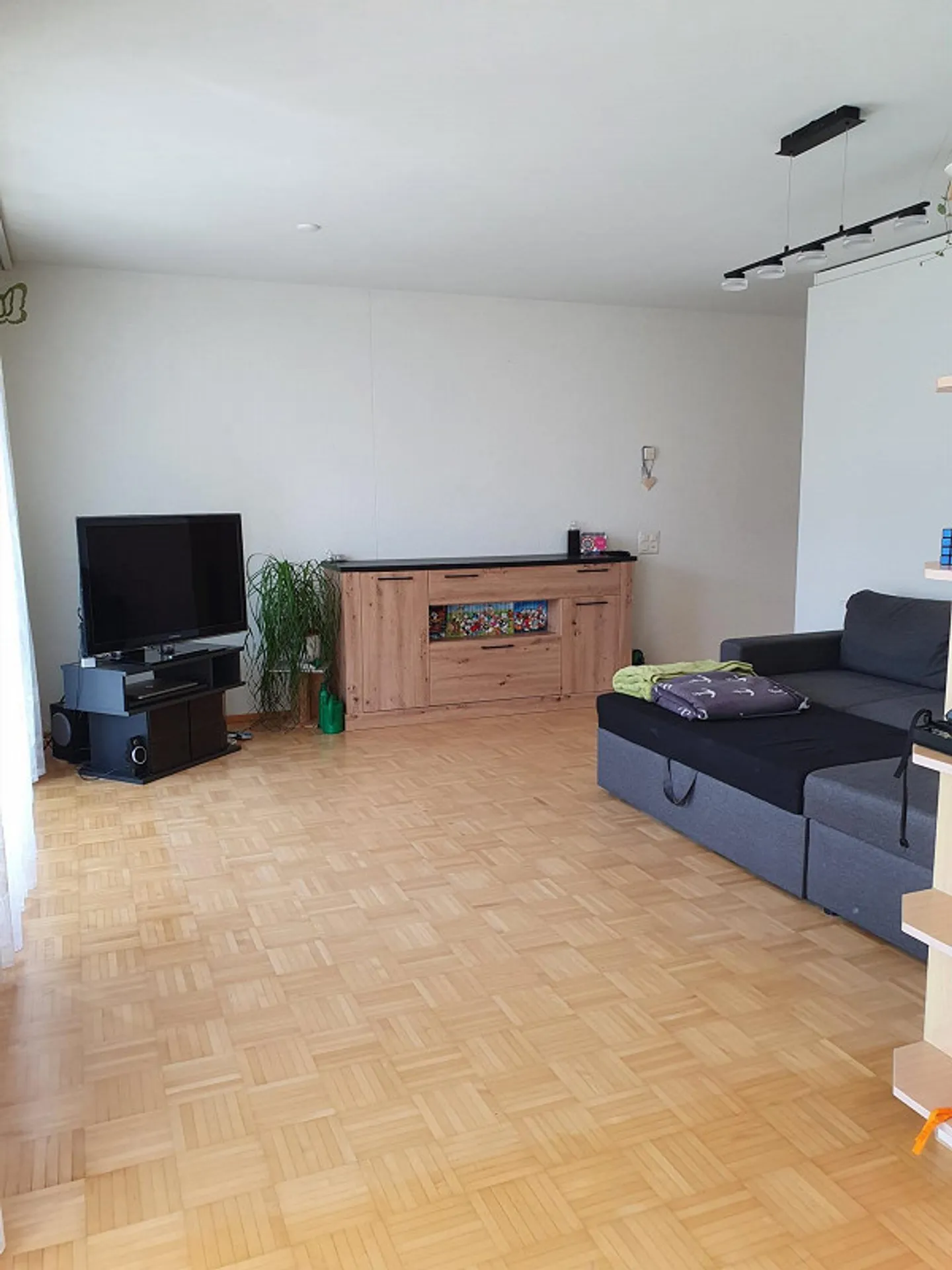 Appartement 3,5 pièces au centre de Brunnen incluant une place de parking souterrain - Photo 4 sur 8