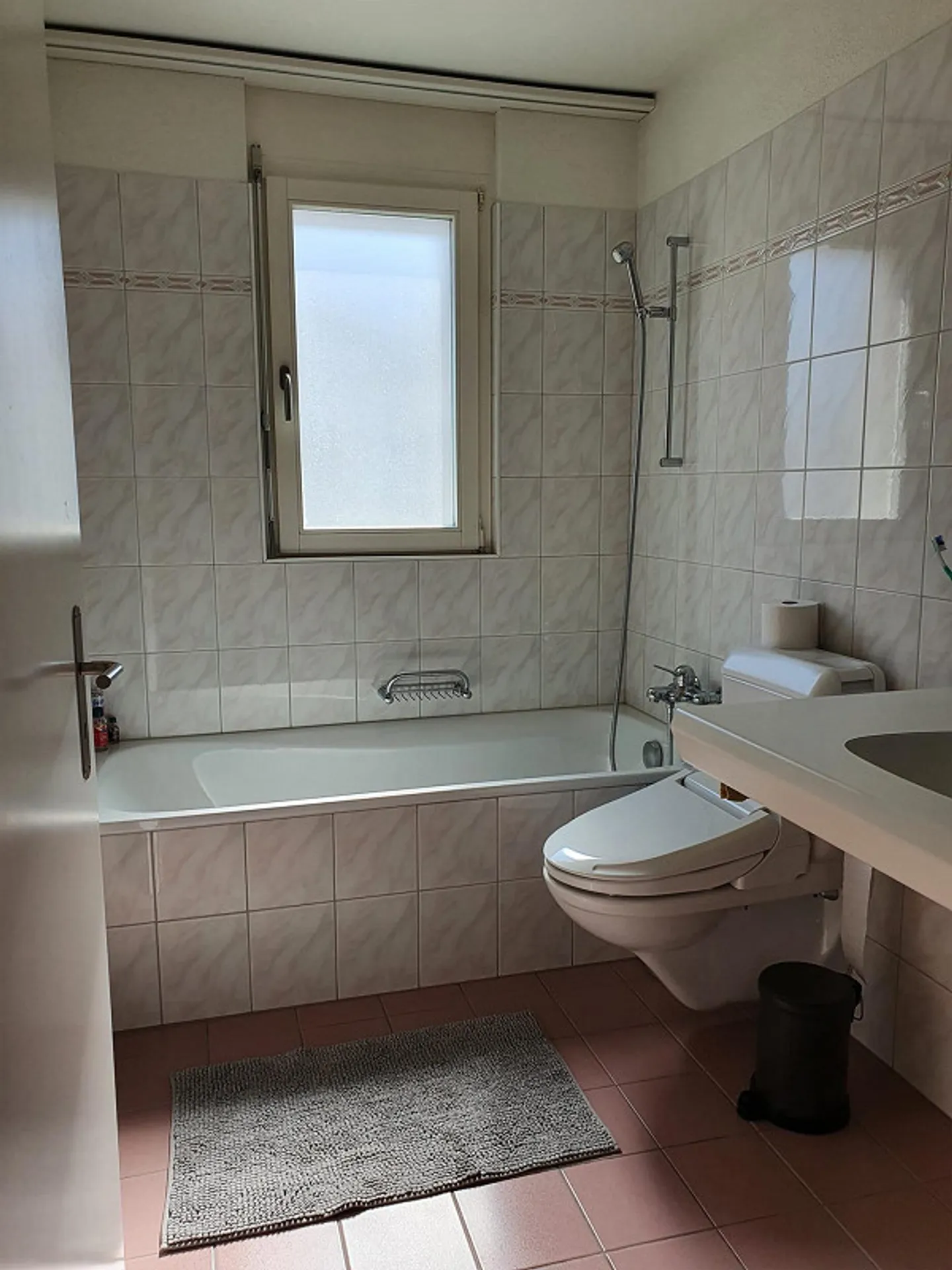 Appartement 3,5 pièces au centre de Brunnen incluant une place de parking souterrain - Photo 6 sur 8