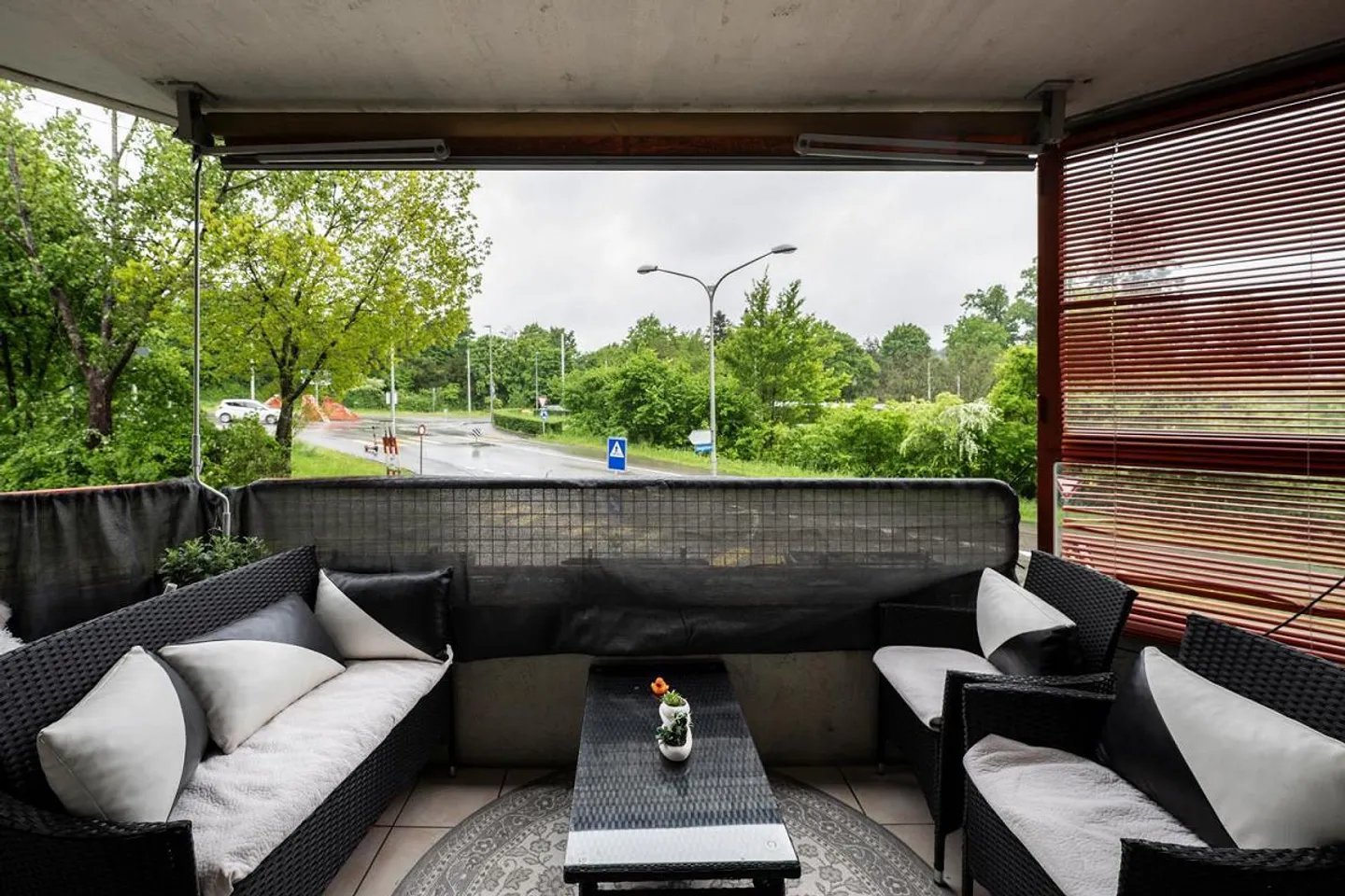 Espace commercial et appartement de 4,5 pièces à acquérir ensemble - Photo 9 sur 11