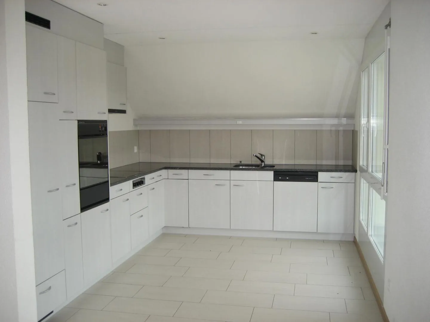 Charmante Wohnung mit Balkon - Foto 4 von 10
