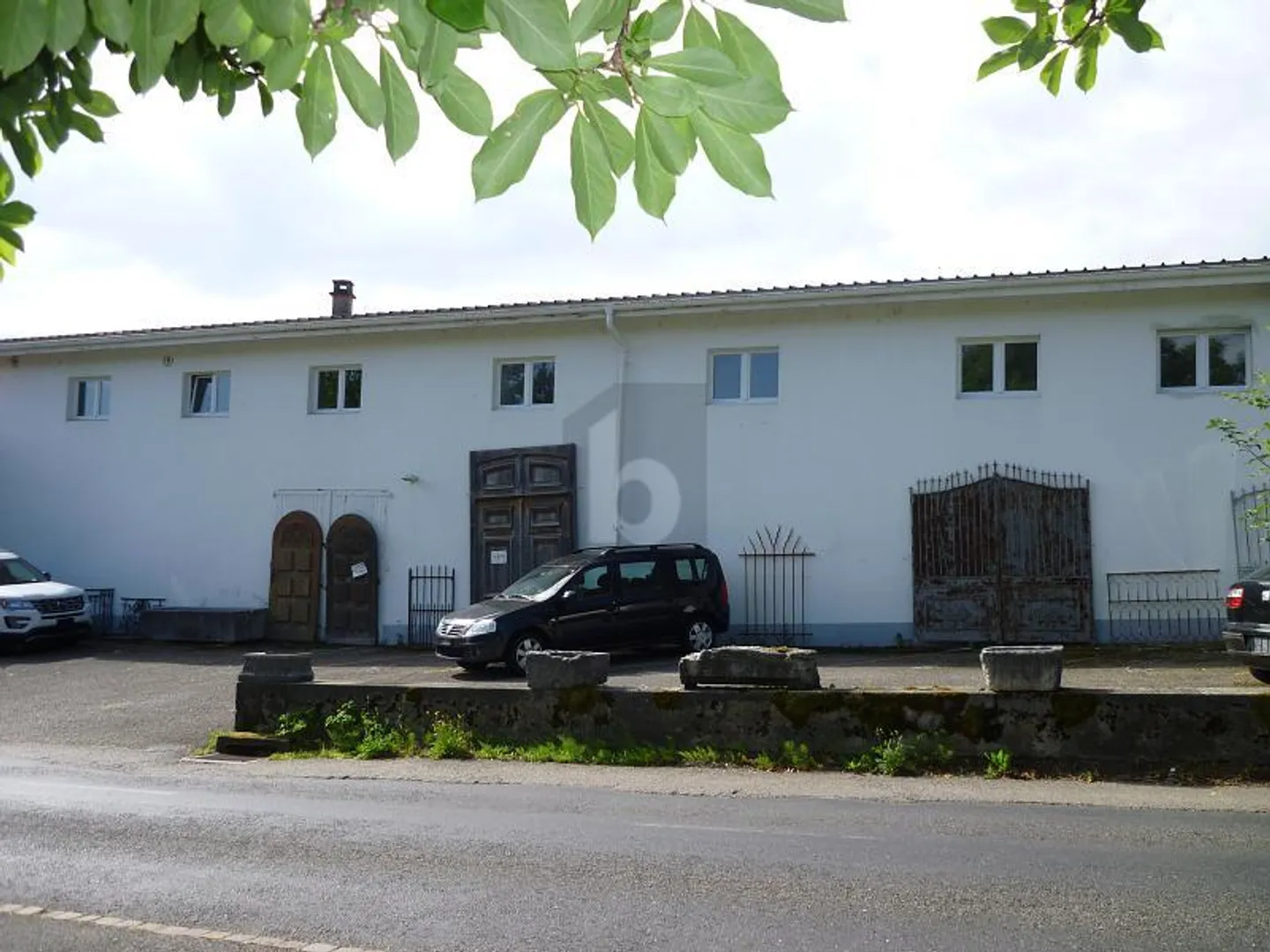 WELL LOCATED NEAR THE LAKE! - Photo 1 of 6