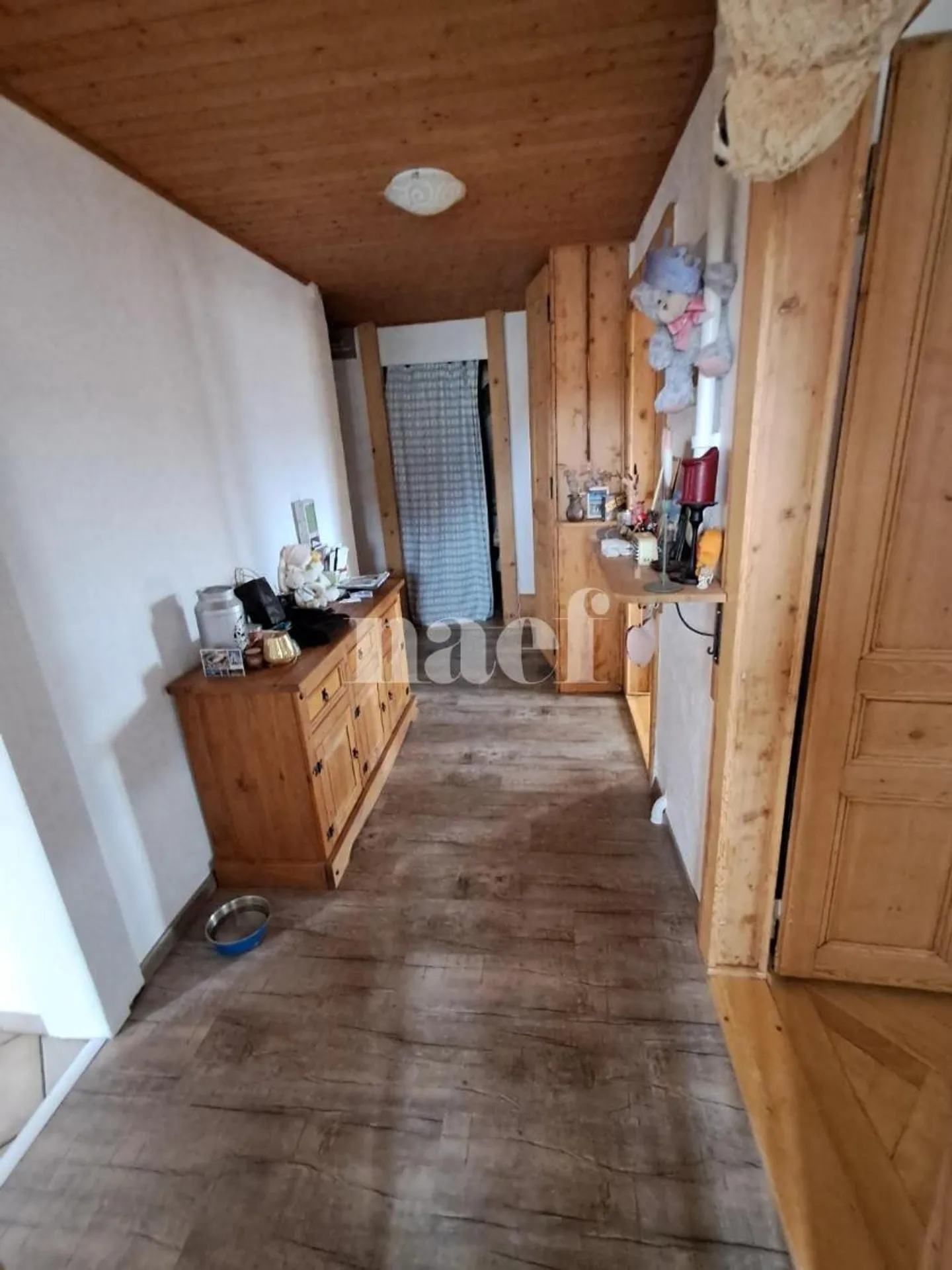 Duplex spacieux et lumineux de 6,5 pièces avec jardin commun - Photo 8 sur 13