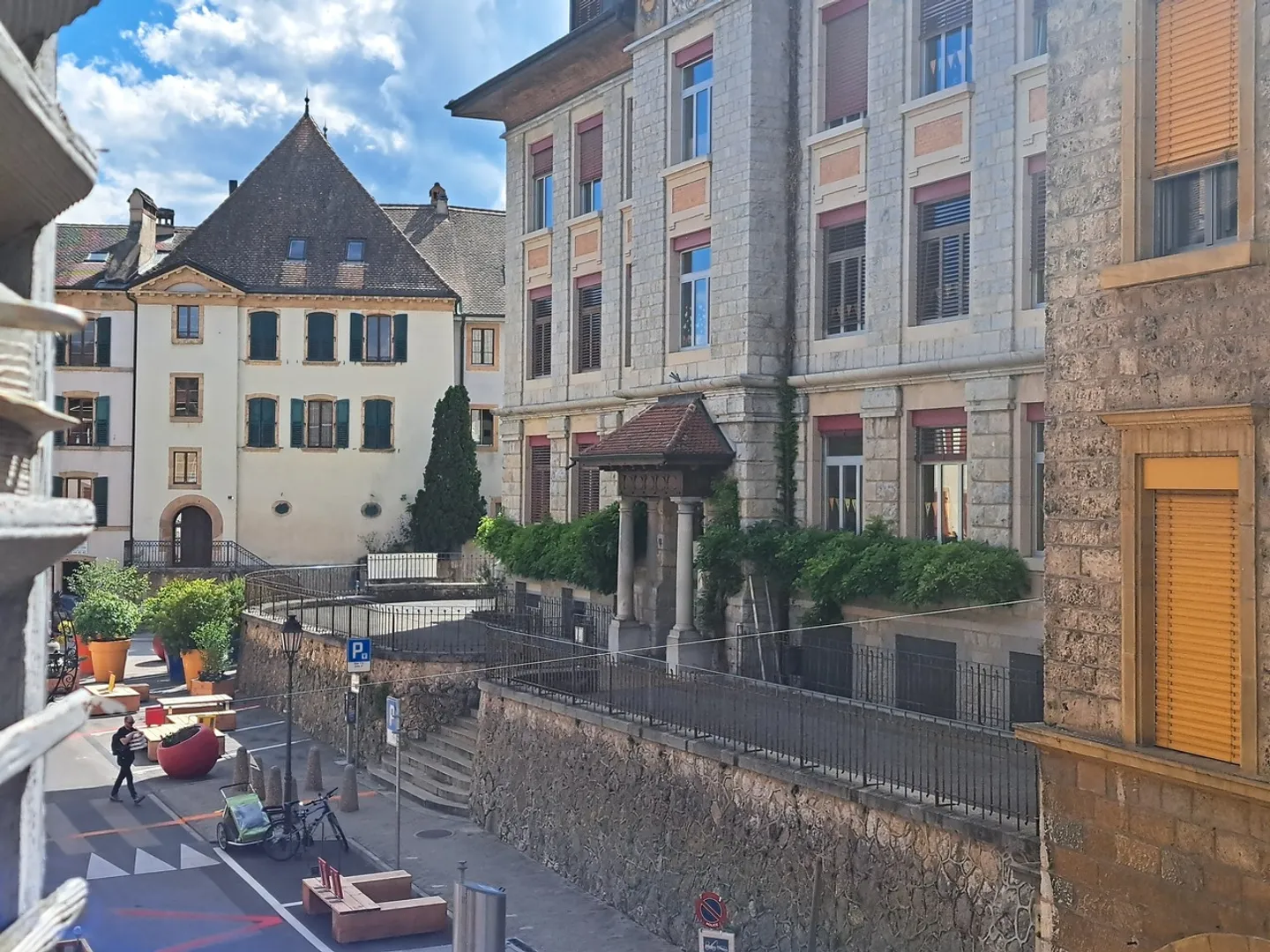 GRAND-PONT 3, Appartement de 2.5 pièces duplex et poutres apparentes - Foto 1 von 8