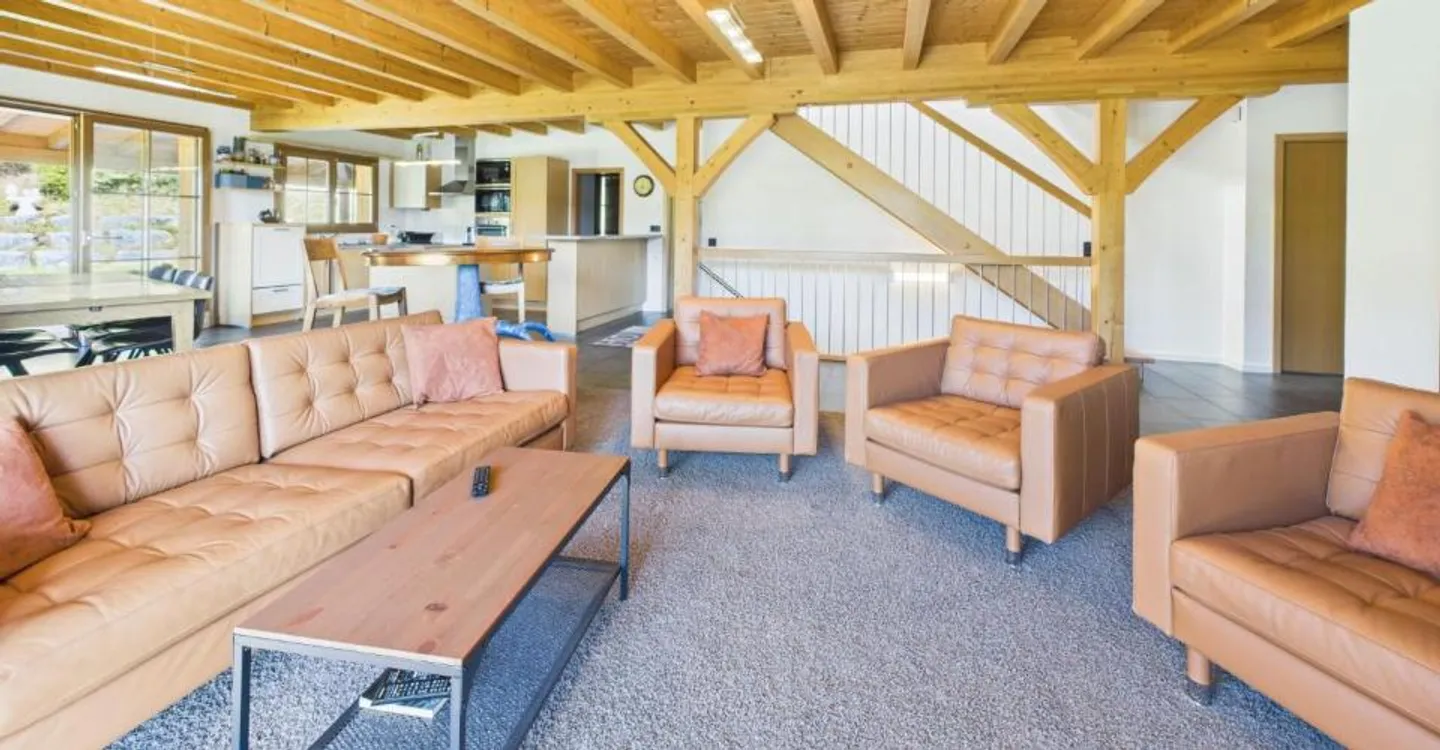 Hochwertige Wohngemeinschaft in einem Einfamilienhaus mit Garten und Pool - Foto 7 von 12