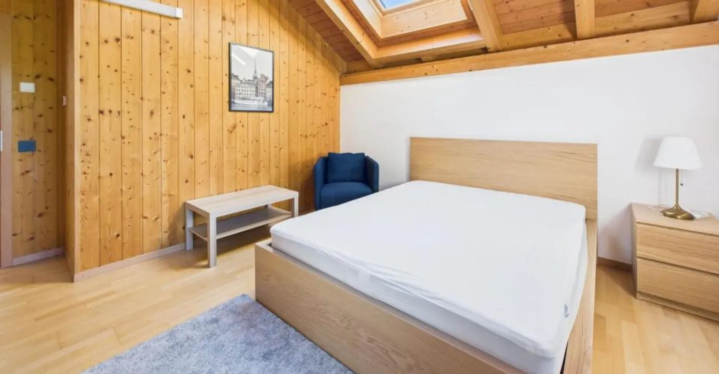 Hochwertige Wohngemeinschaft in einem Einfamilienhaus mit Garten und Pool - Foto 11 von 12
