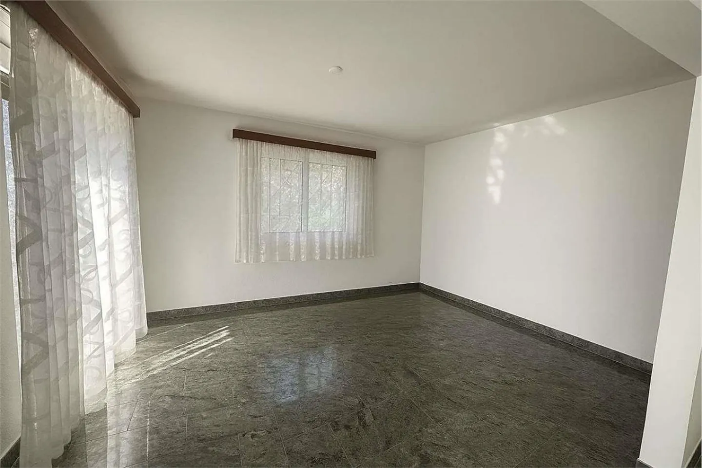 3.5 ROOMS WITH GARDEN - BIASCA, VALLONE - Photo 2 of 10