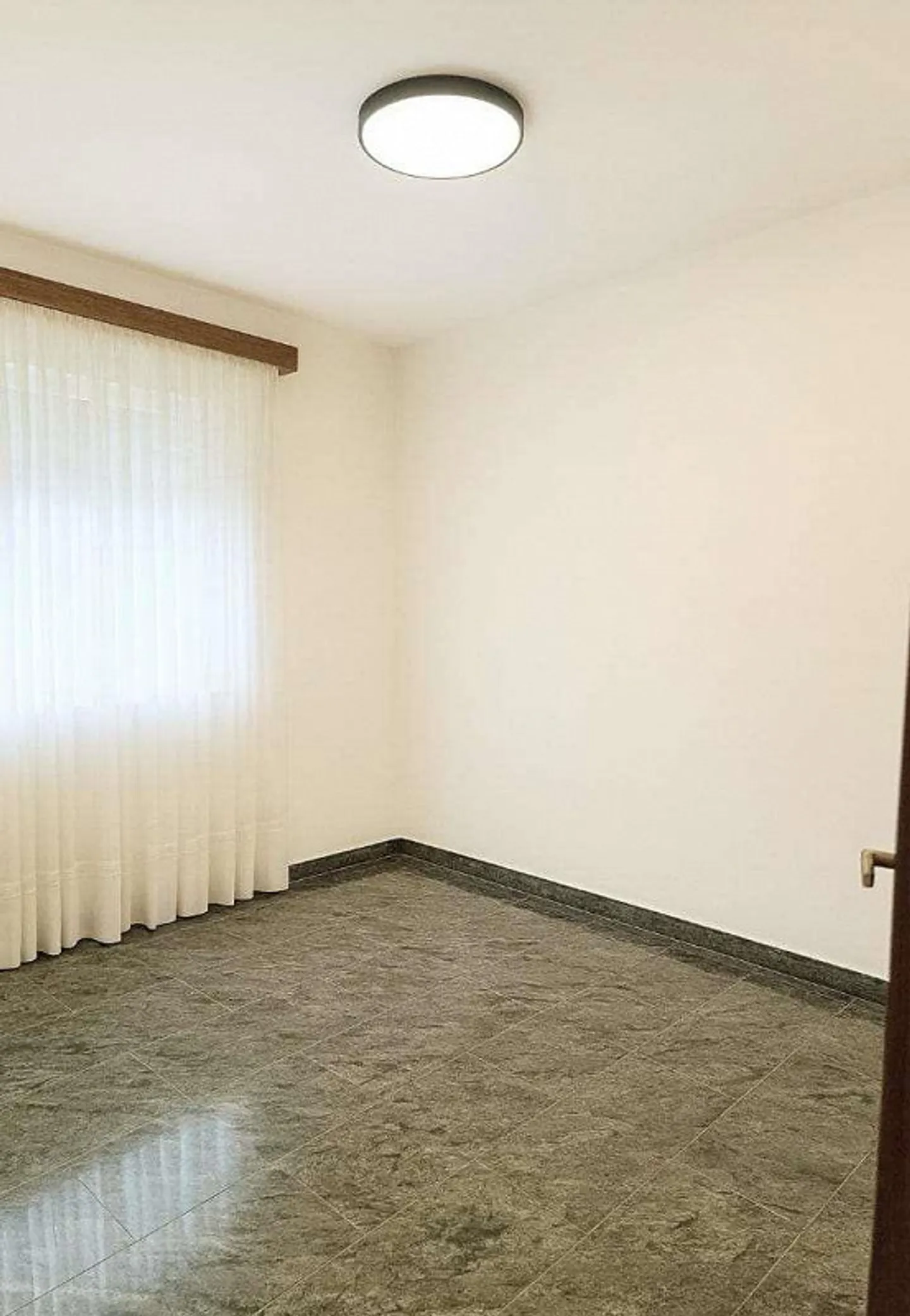 3.5 ROOMS WITH GARDEN - BIASCA, VALLONE - Photo 3 of 10