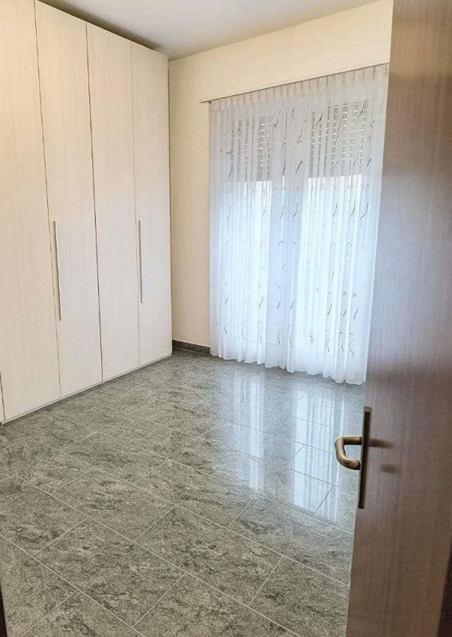 3.5 ROOMS WITH GARDEN - BIASCA, VALLONE - Photo 4 of 10