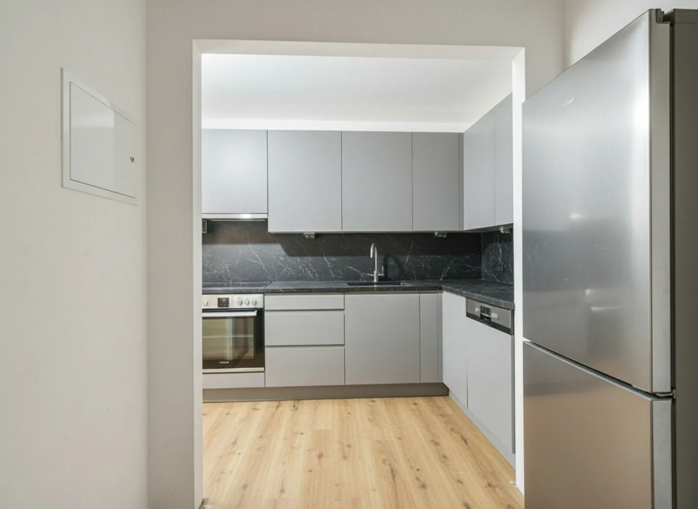 Nouvelle maison secondaire rénovée avec place de parking - Photo 5 sur 10