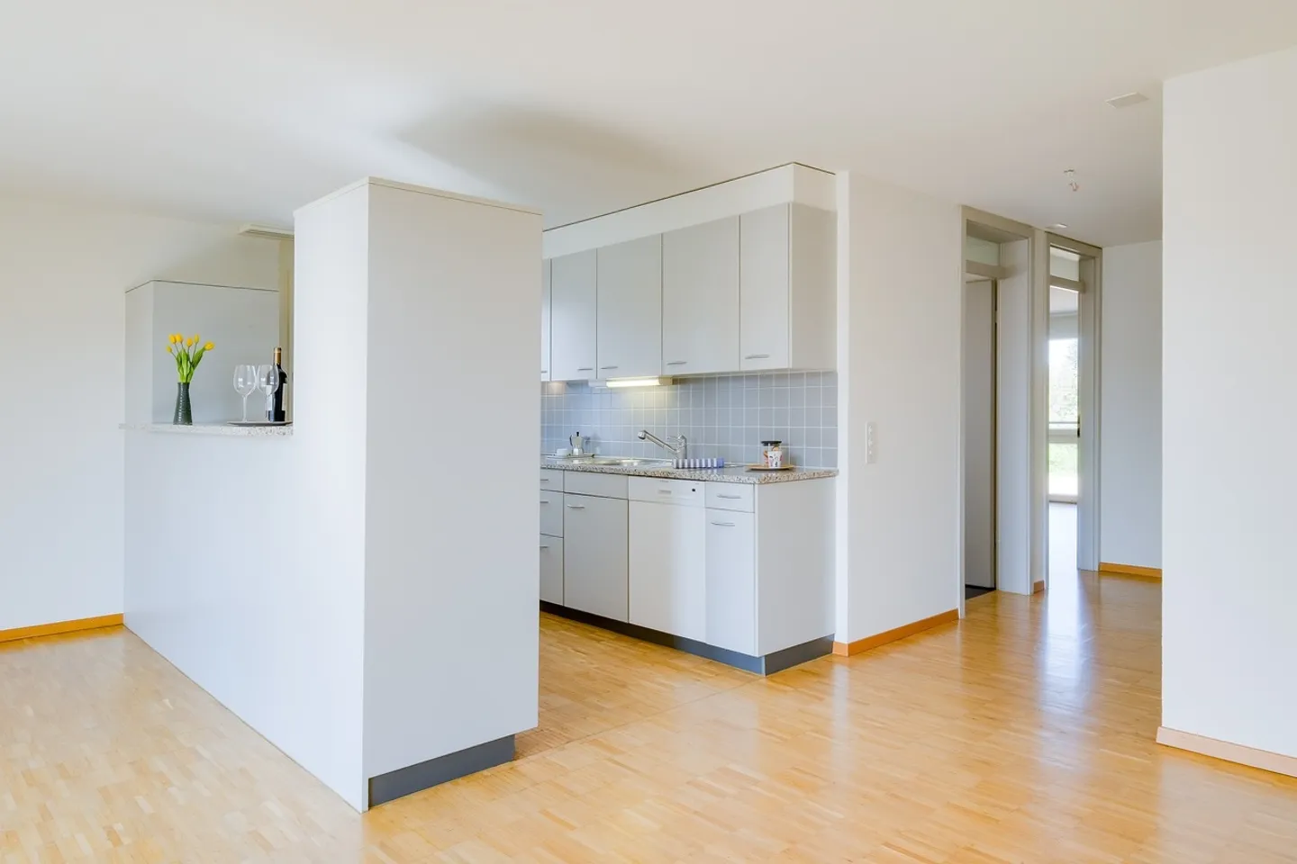 Apartment for rent - Photo 2 of 6