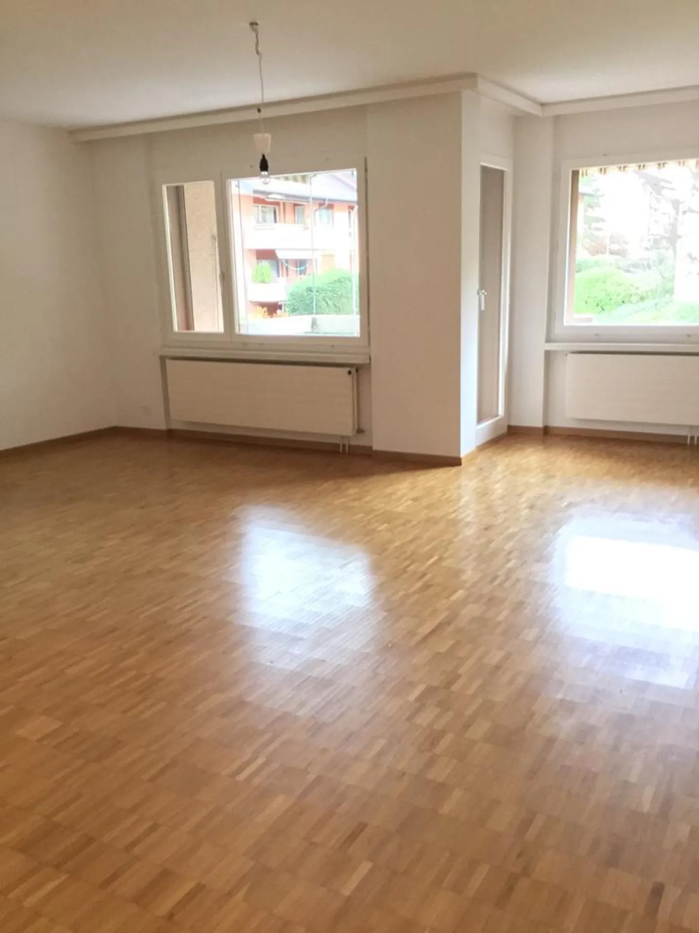Helle 3.5-Zimmerwohnung mit Garten - Foto 2 von 6