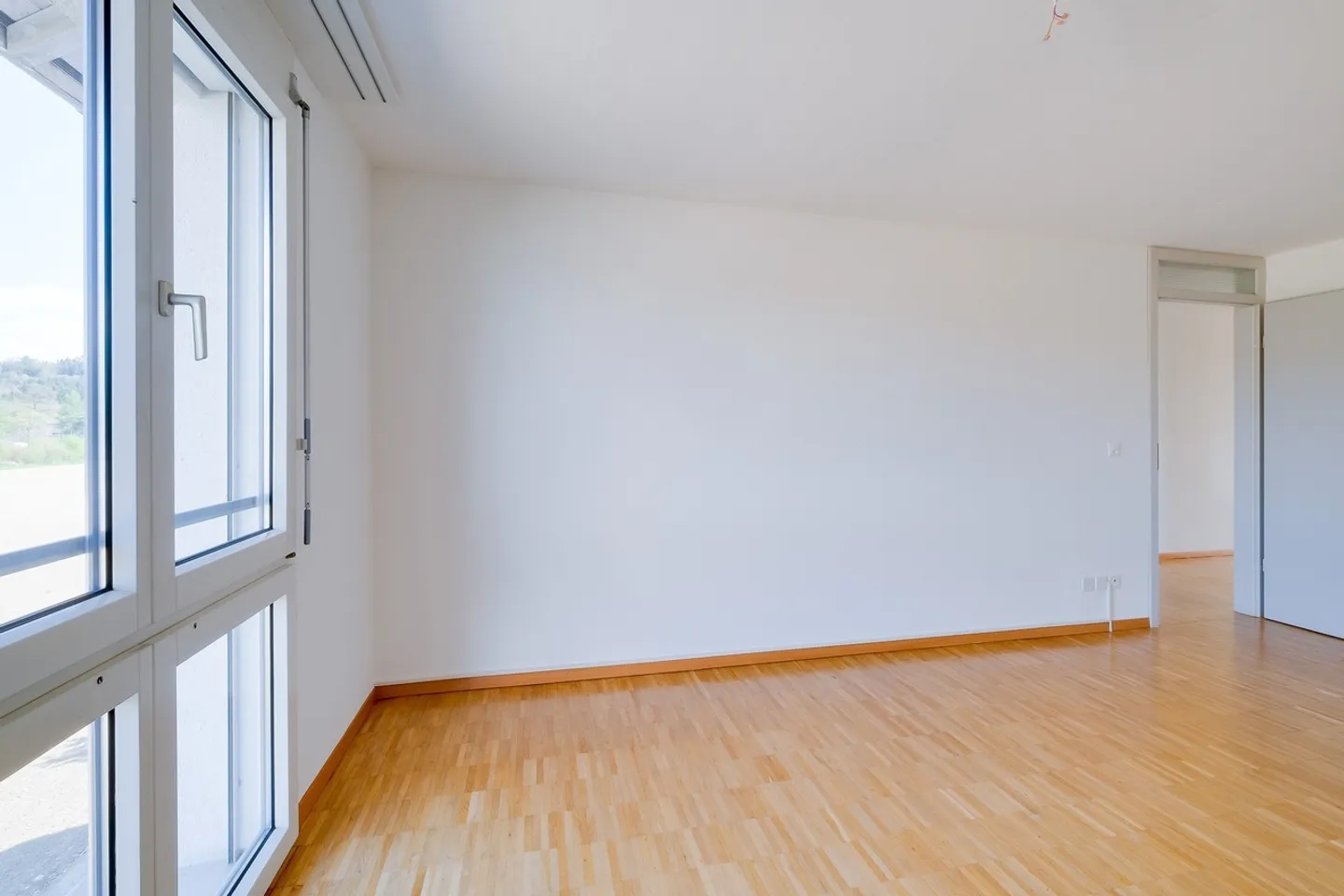 Apartment for rent - Photo 4 of 6