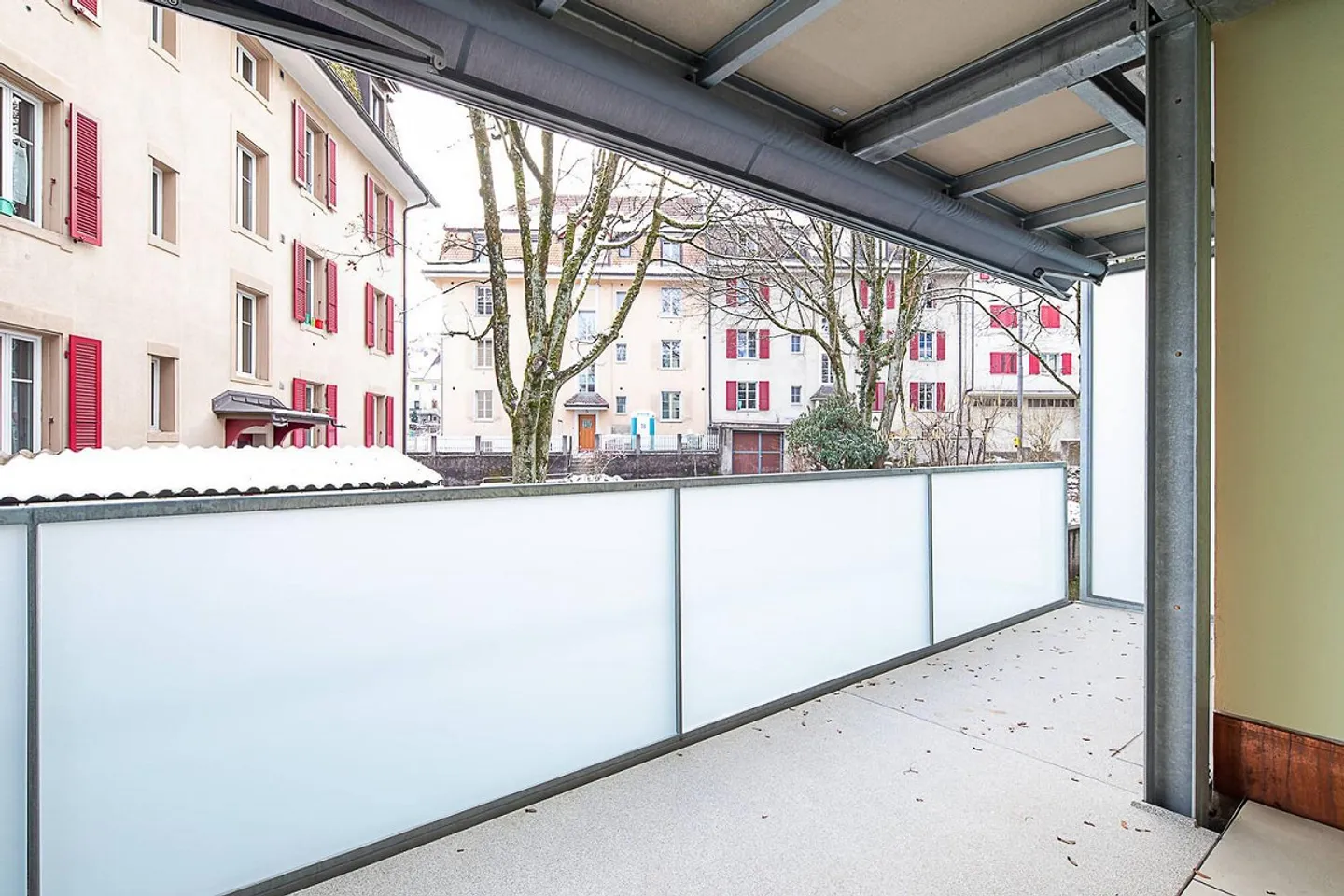 Appartement rénové de 4,5 pièces à louer au Loryplatz ! - Photo 12 sur 12