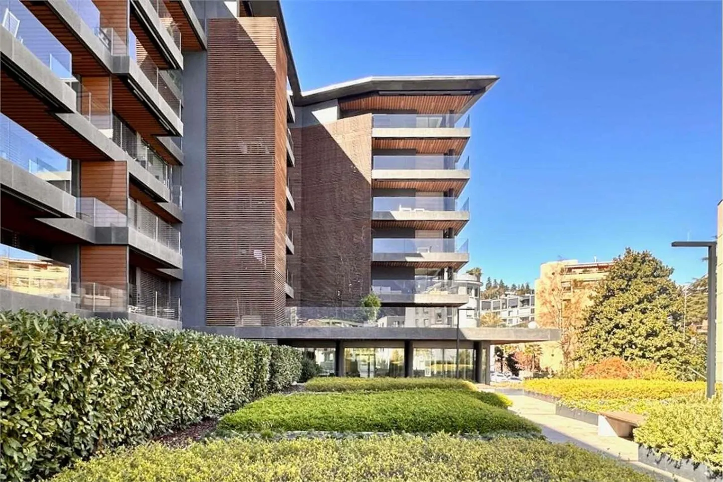 Appartamento moderno vicino al lago - Foto 1 di 13