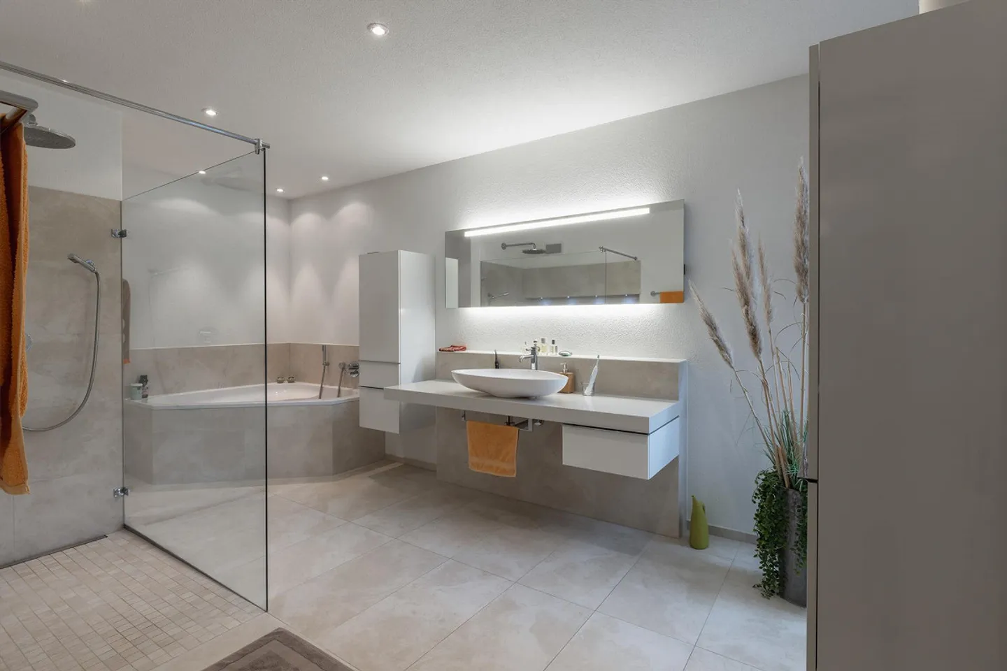 Modern 5.5-room semi-detached house with mountain view in Dallenwil - Photo 5 of 12