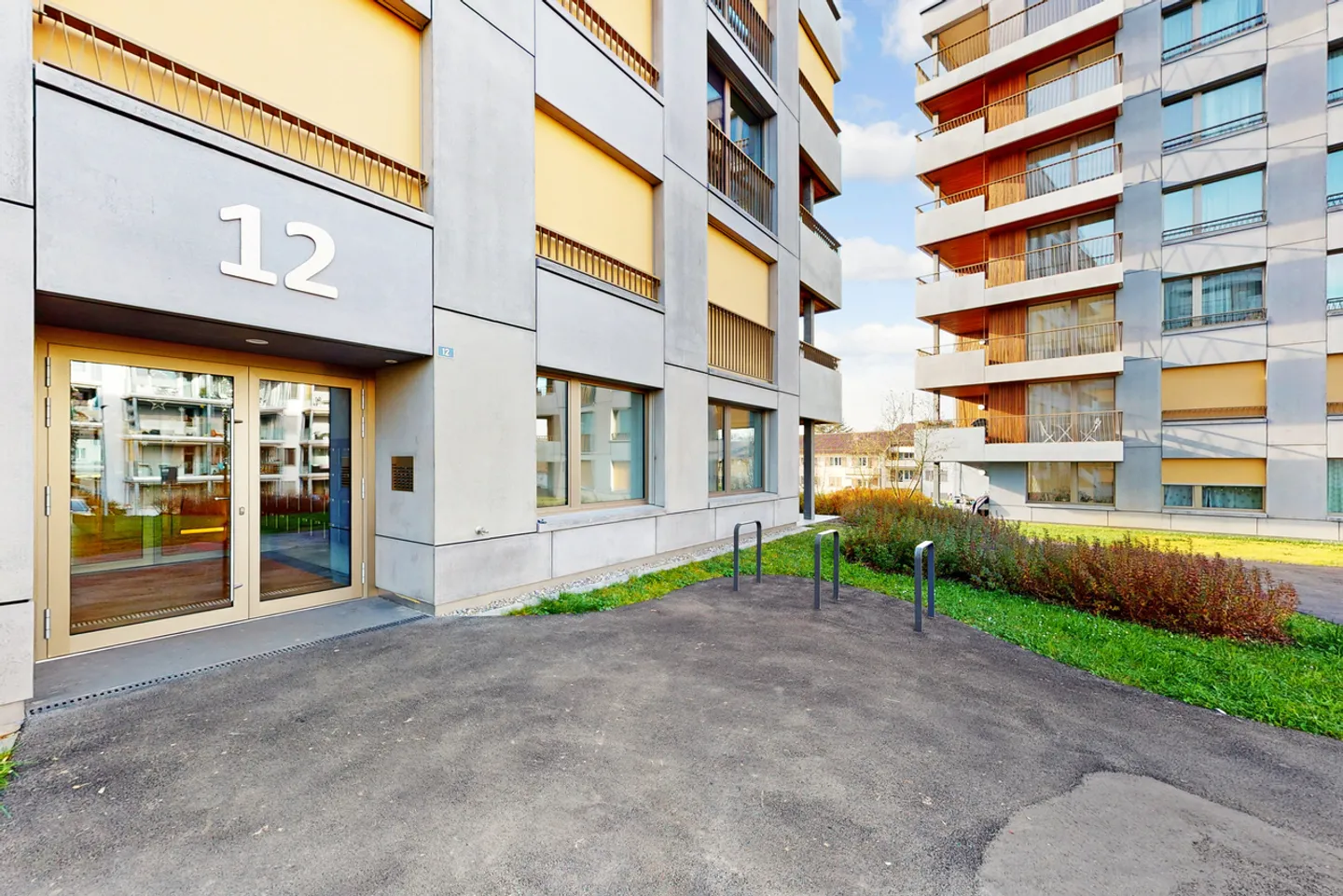 Modern and nature-friendly living! - Photo 2 of 11