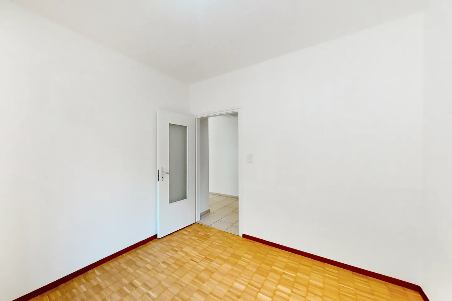 3.5 Room Apartment - Photo 8 of 11