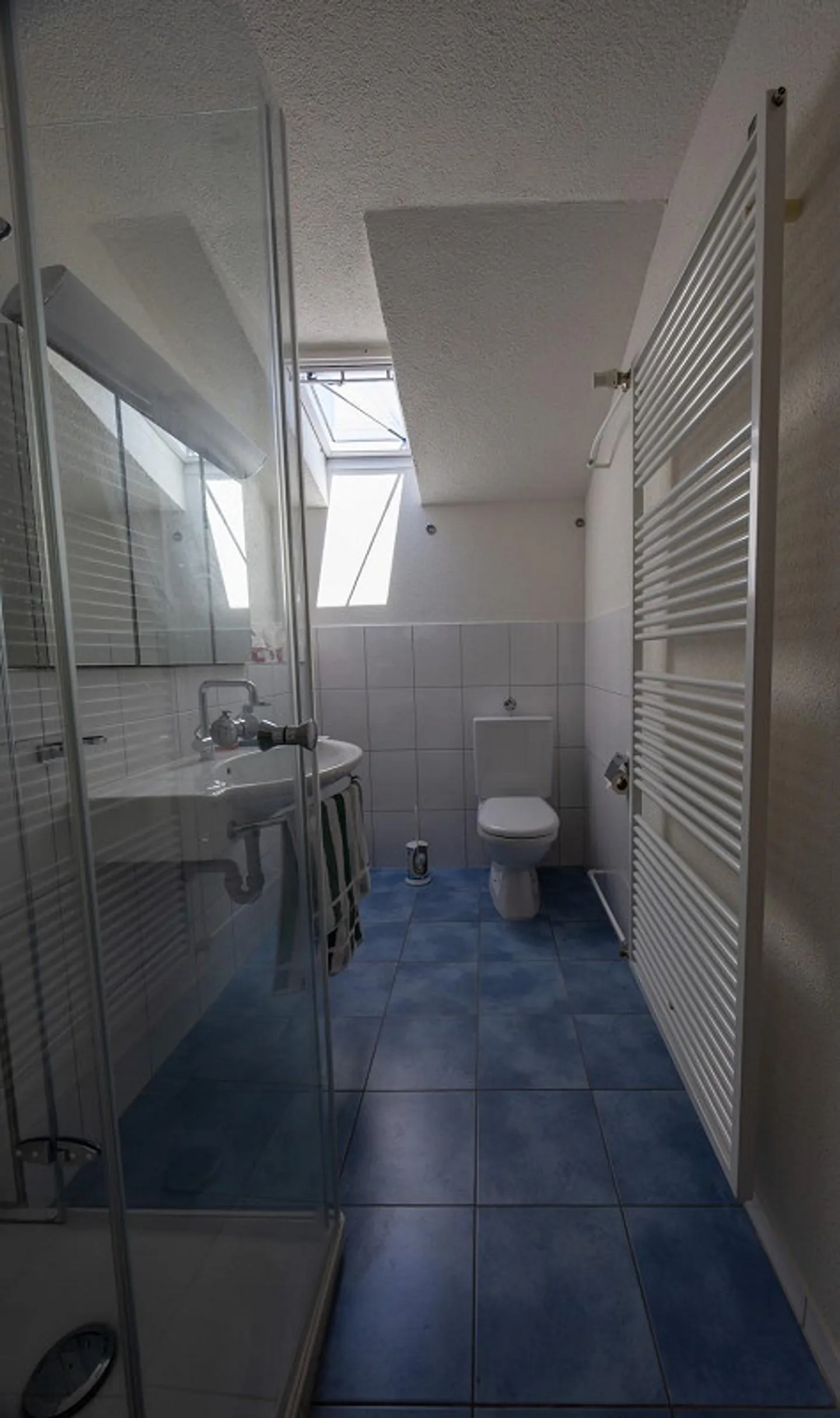 Maison individuelle avec jardin et parcelles voisines non bâties - Photo 11 sur 13