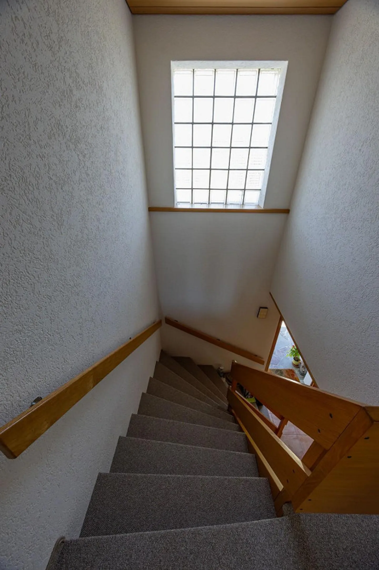 Maison individuelle avec jardin et parcelles voisines non bâties - Photo 12 sur 13