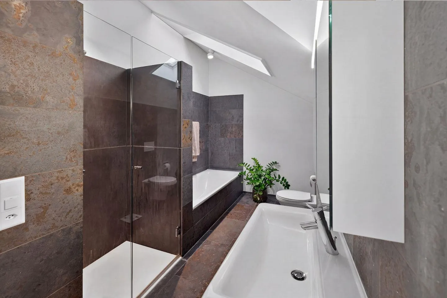 Moderner Loft mit Weitsicht - Foto 8 von 14