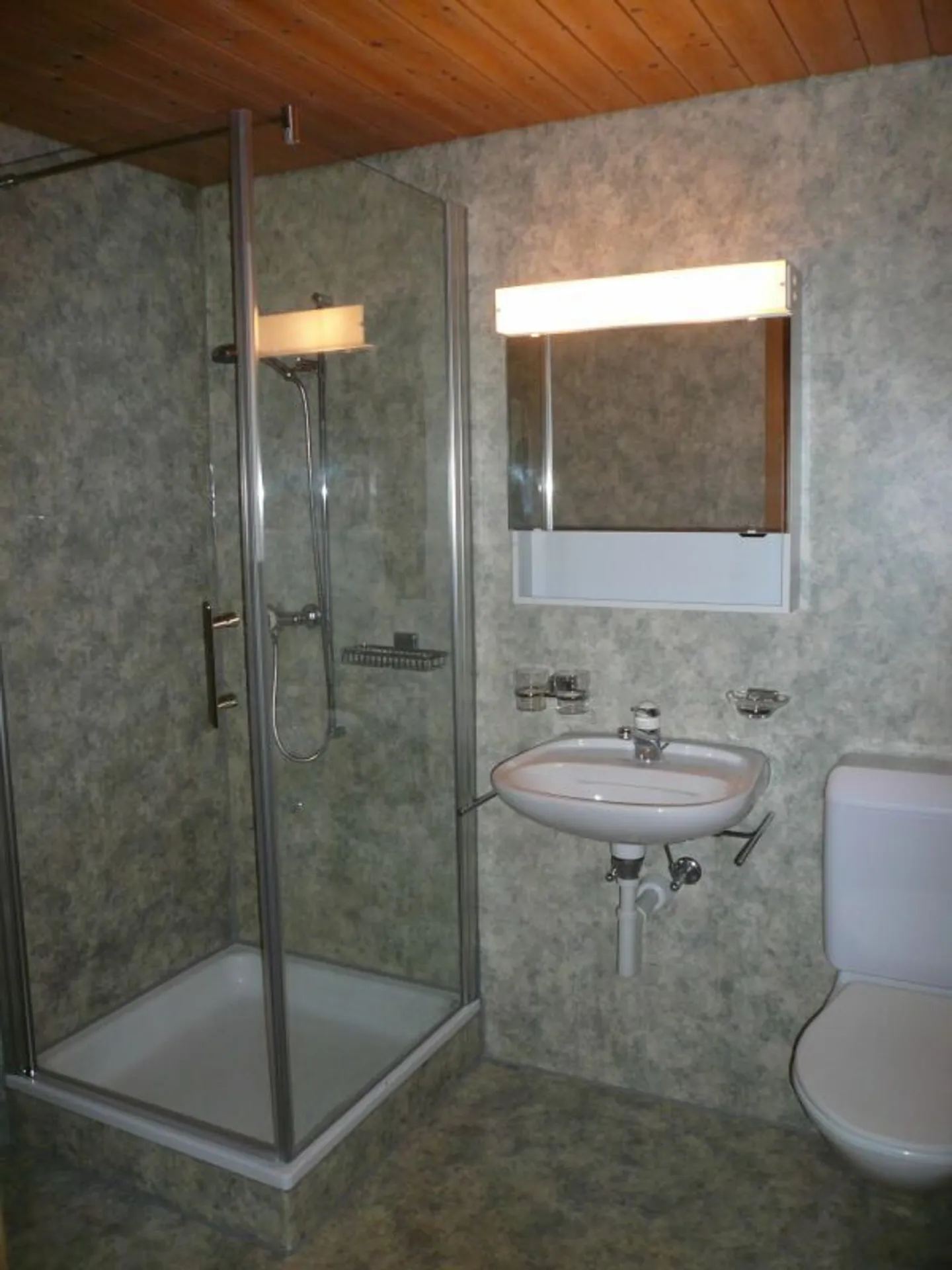 Section de maison de 2 pièces à louer près du lac - Photo 5 sur 6