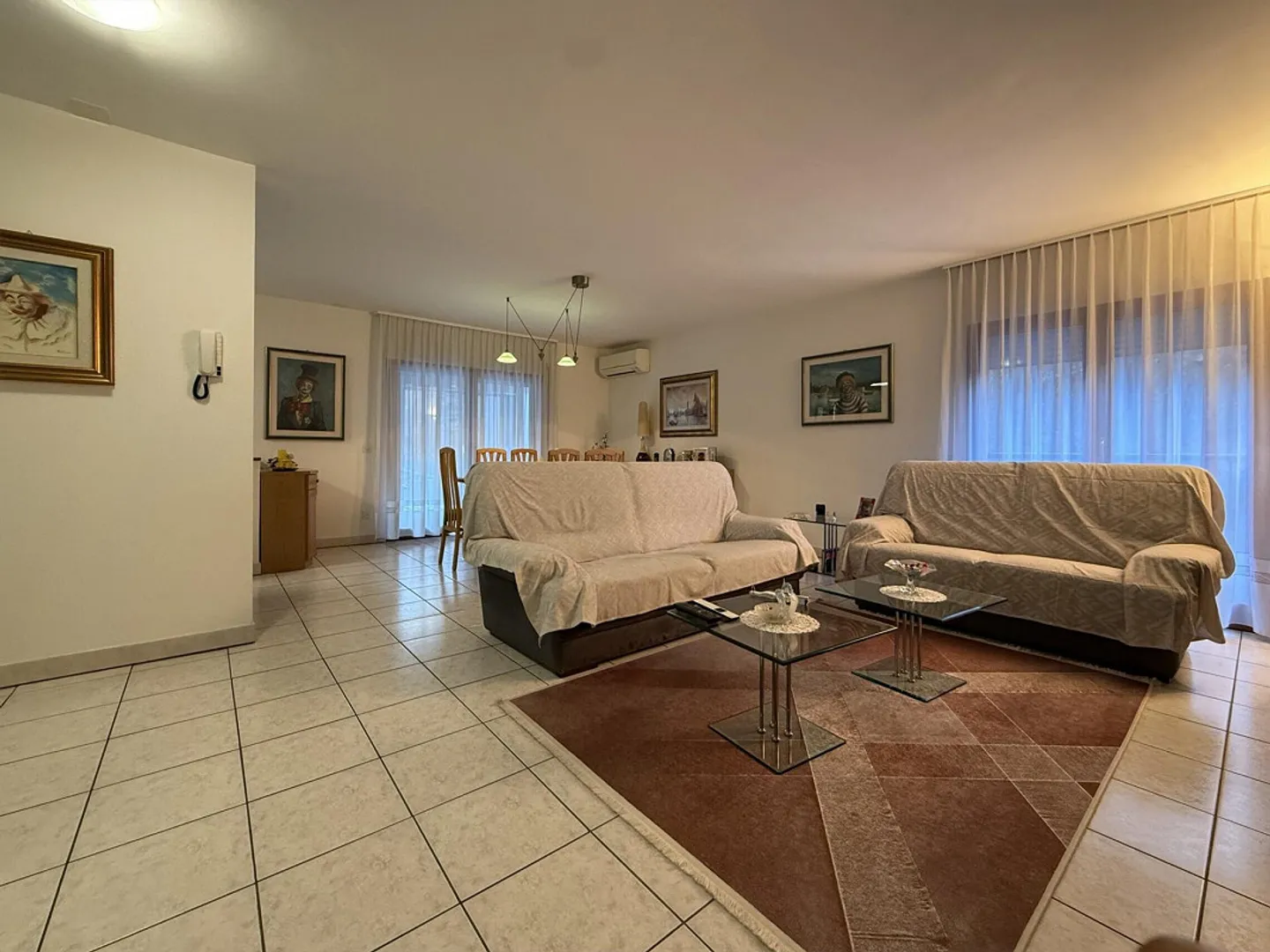 Geräumiges Duplex mit 4.5 Zimmern und Terrasse in Castel San Pietro - Foto 3 von 9