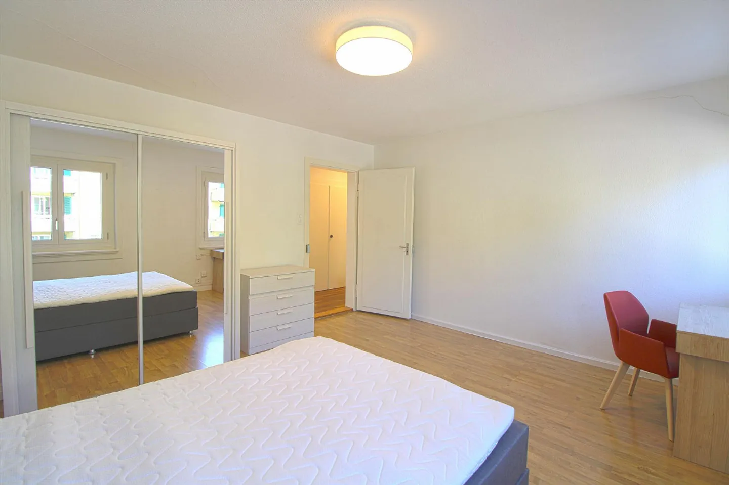 Chambre dans un appartement partagé à Zurich - Photo 2 sur 8