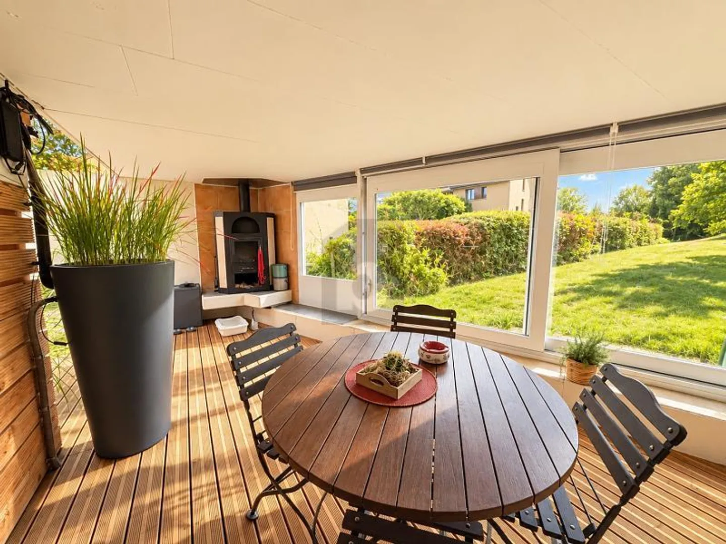 MODERNE & FAMILIALE AVEC GRAND ESPACE DE SEJOUR - Photo 1 sur 6
