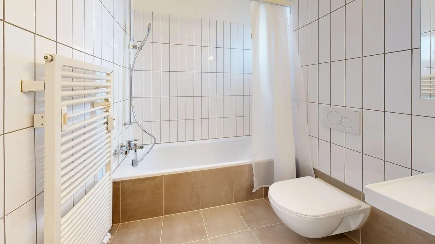 Time for a new home - freshly renovated 4.5 room apartments - Photo 9 of 11