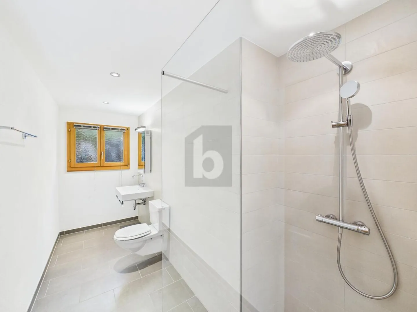 L'IDILLO MONTANO INCONTRA LA VICINANZA ALLA CITTÀ - Foto 5 di 6