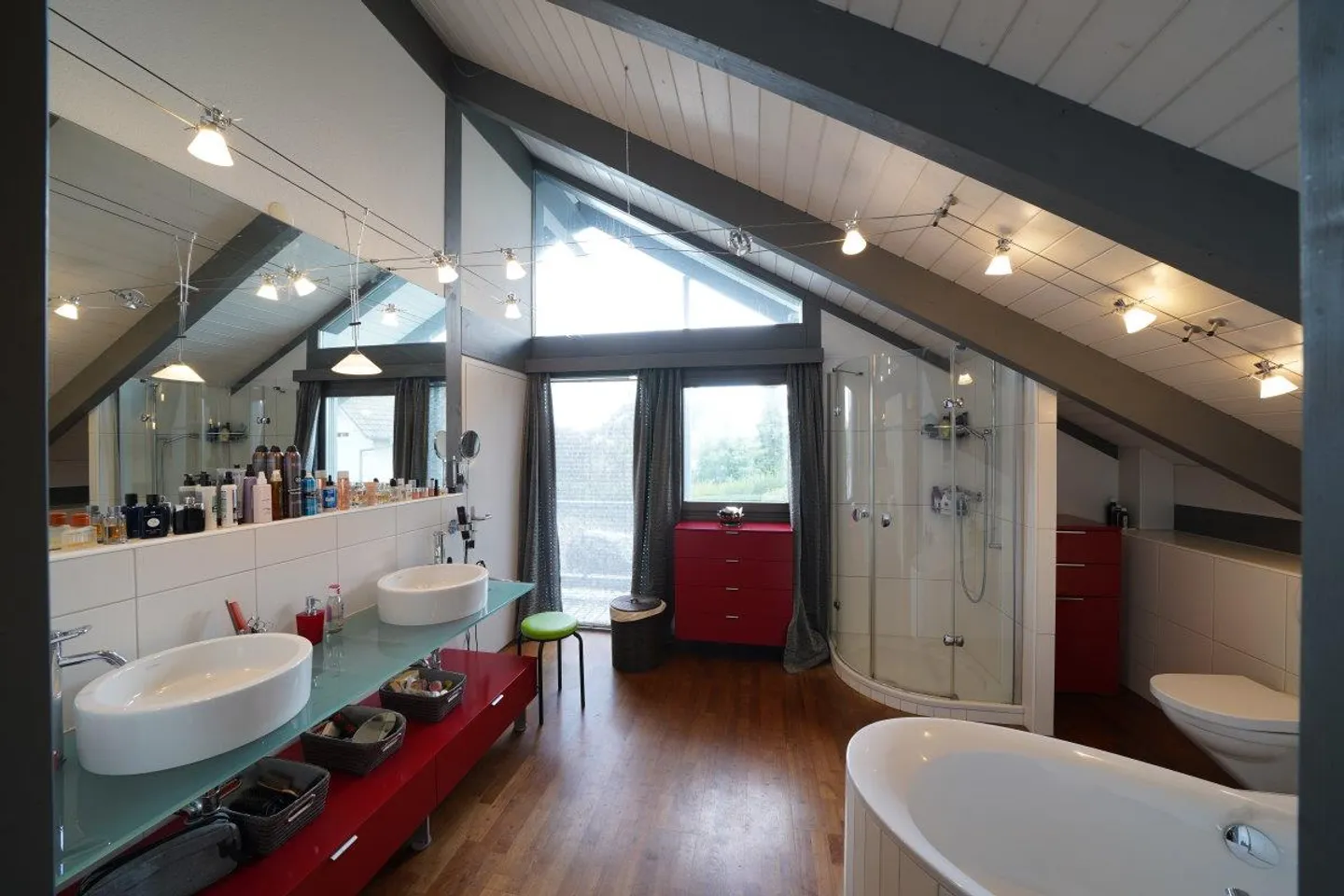 Maison individuelle spacieuse dans un quartier privilégié - Photo 11 sur 13