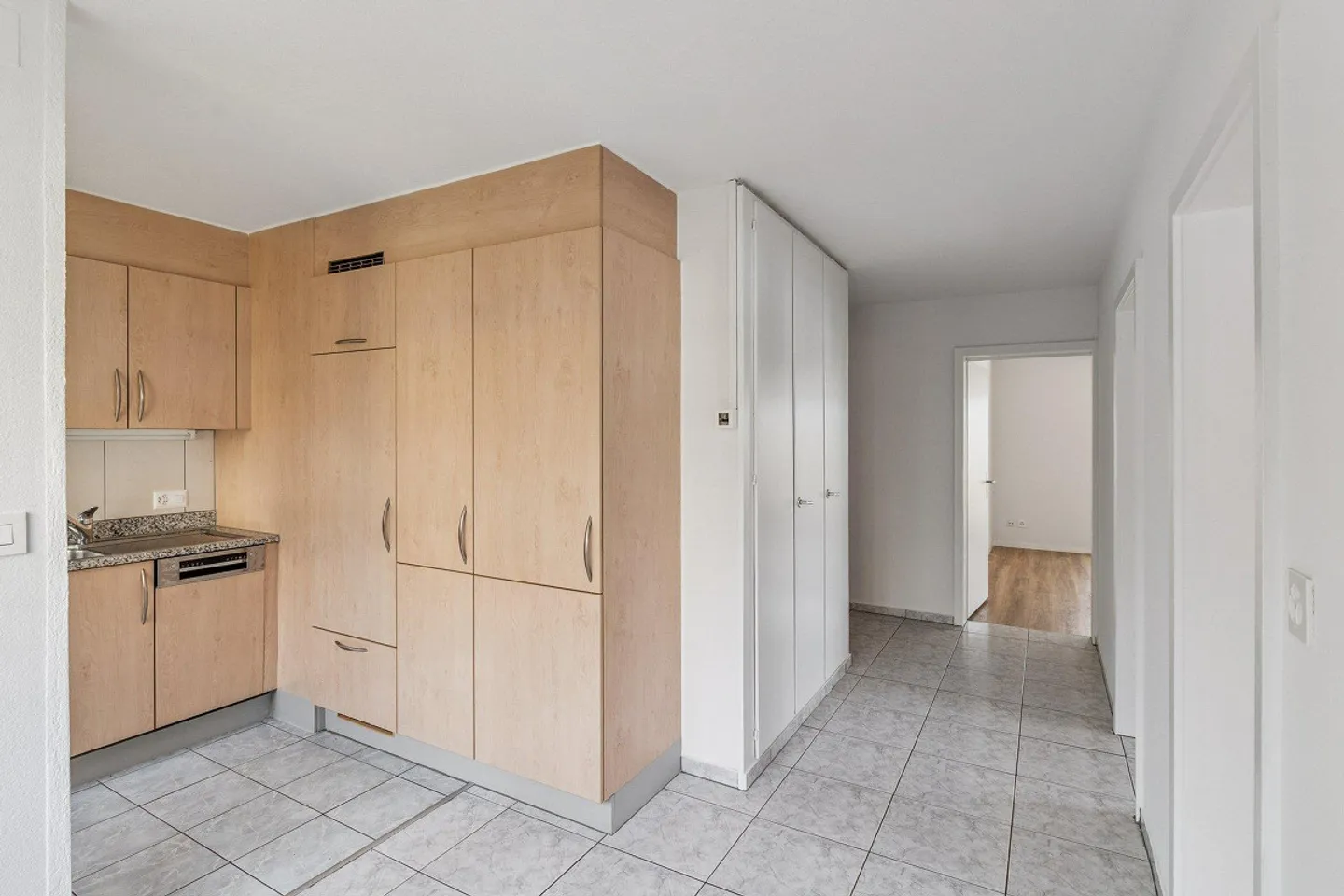 Balcon ensoleillé, vie moderne – votre nouvel appartement de 3,5 pièces à Aar - Photo 3 sur 9