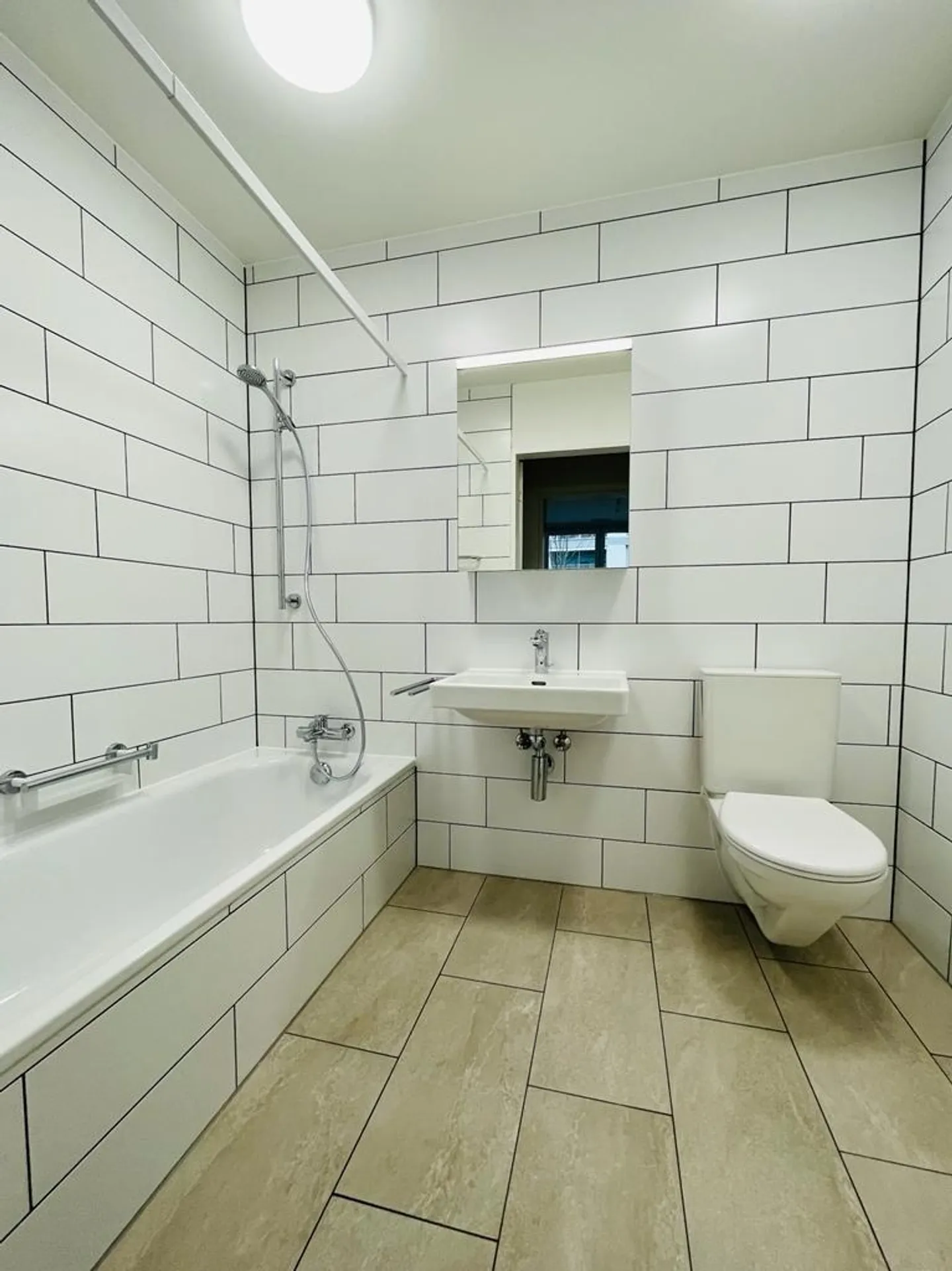 Apartment for rent - Photo 5 of 6
