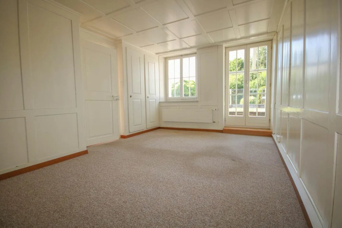 3.5-Room Apartment with Wonderful Lake View - Photo 7 of 10