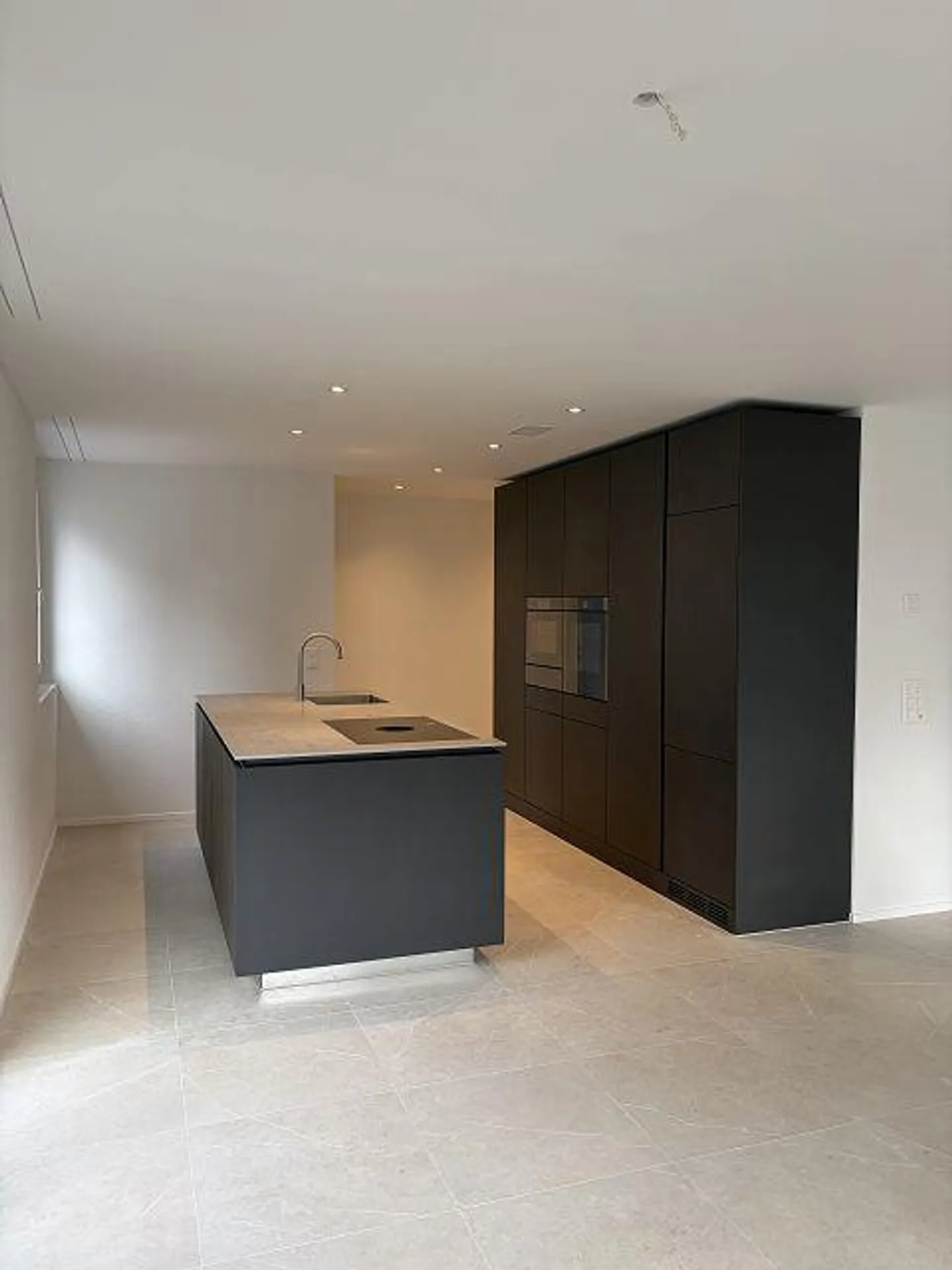 Investimento in Nuova Costruzione Attraente - North Seven! - Foto 2 di 11