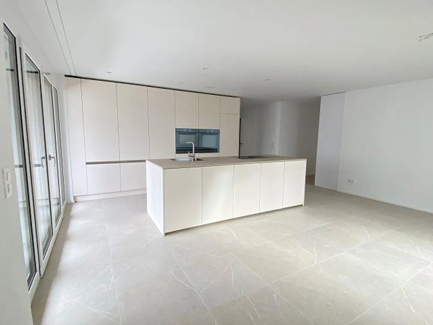 Investimento in Nuova Costruzione Attraente - North Seven! - Foto 3 di 11